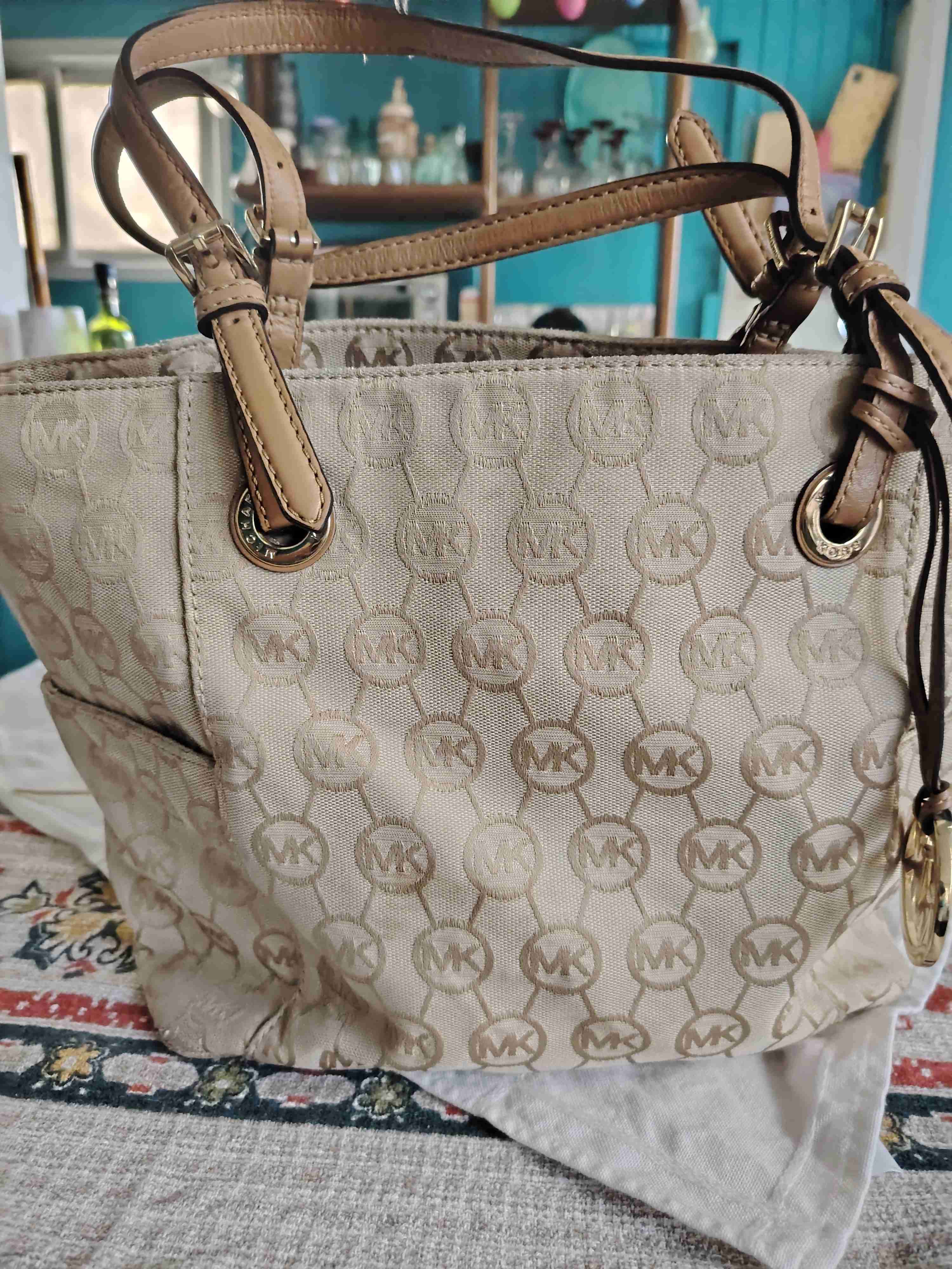 Cartera beige MK original