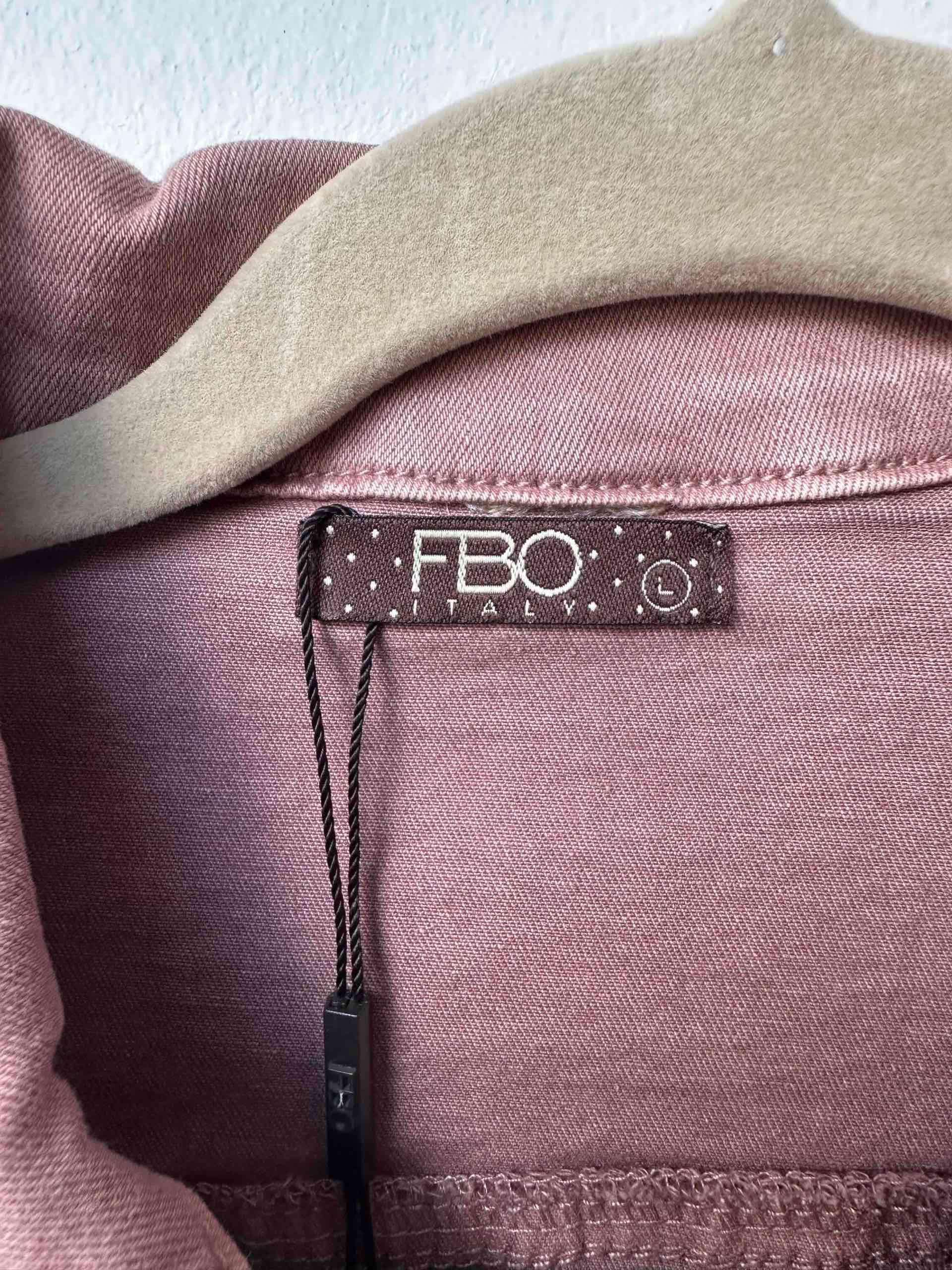 Chaqueta de jean con perlas - miniatura 4