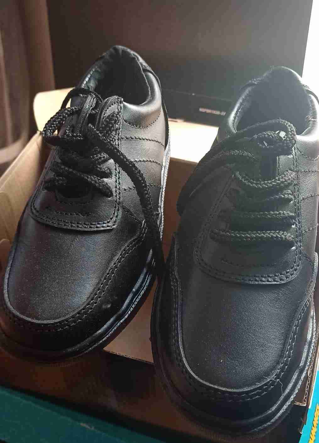 Zapatos escolares negros talla 31 - miniatura 2