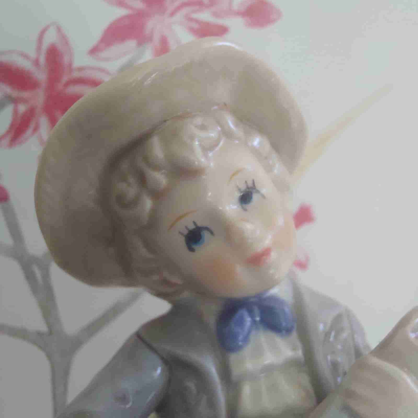 Figura musical de porcelana - miniatura 4