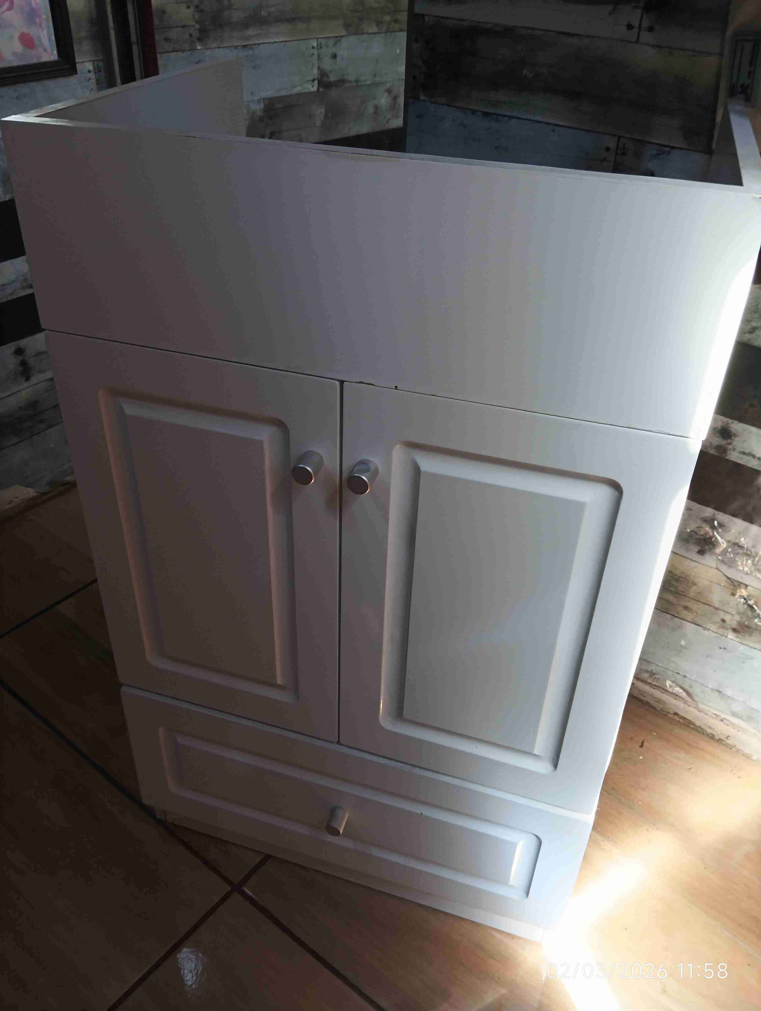 Mueble de baño blanco - miniatura 2