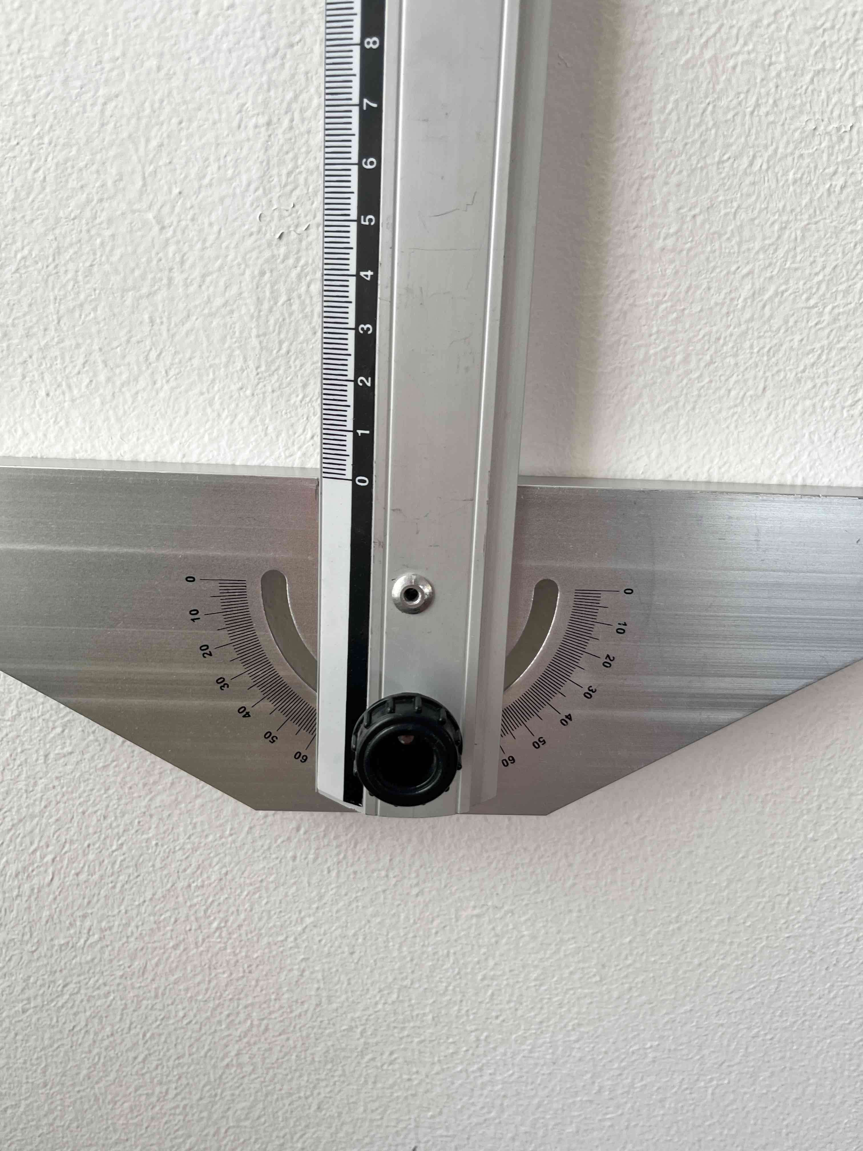 Escuadras metálicas - miniatura 3