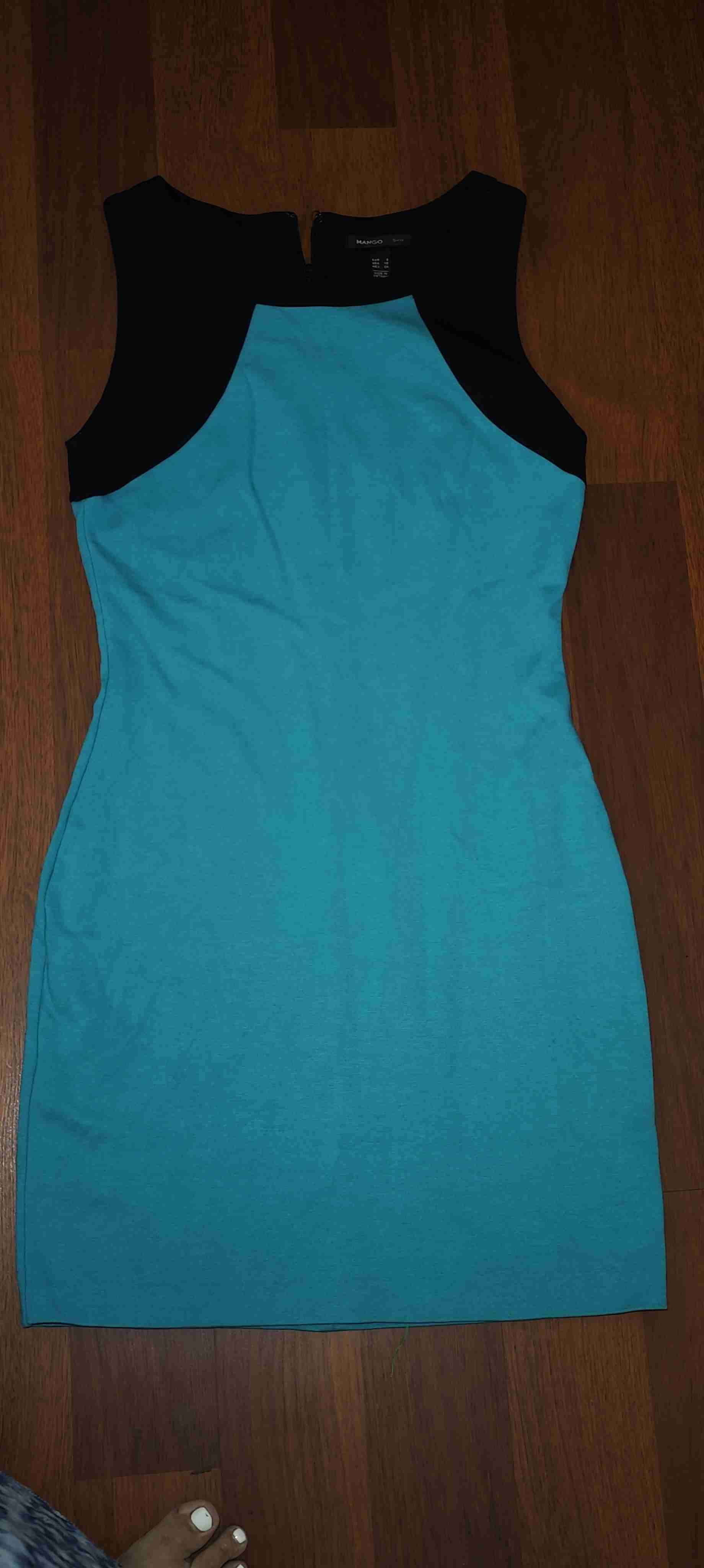 Vestido sin mangas azul y negro