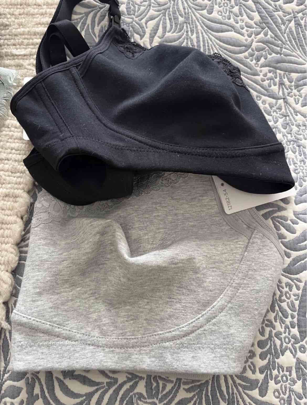 Sostenes de lactancia nuevos