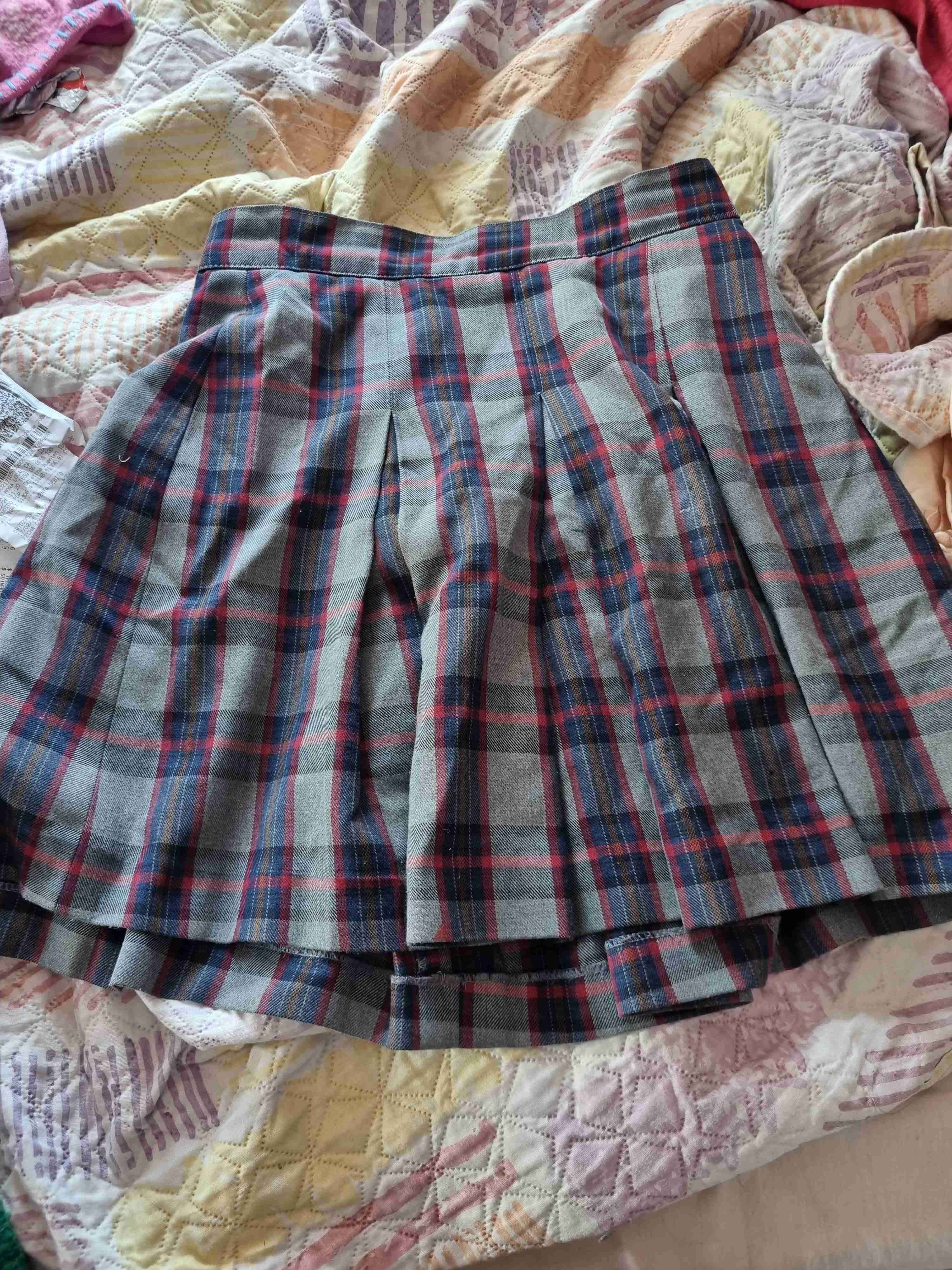 Falda escocesa plisada gris