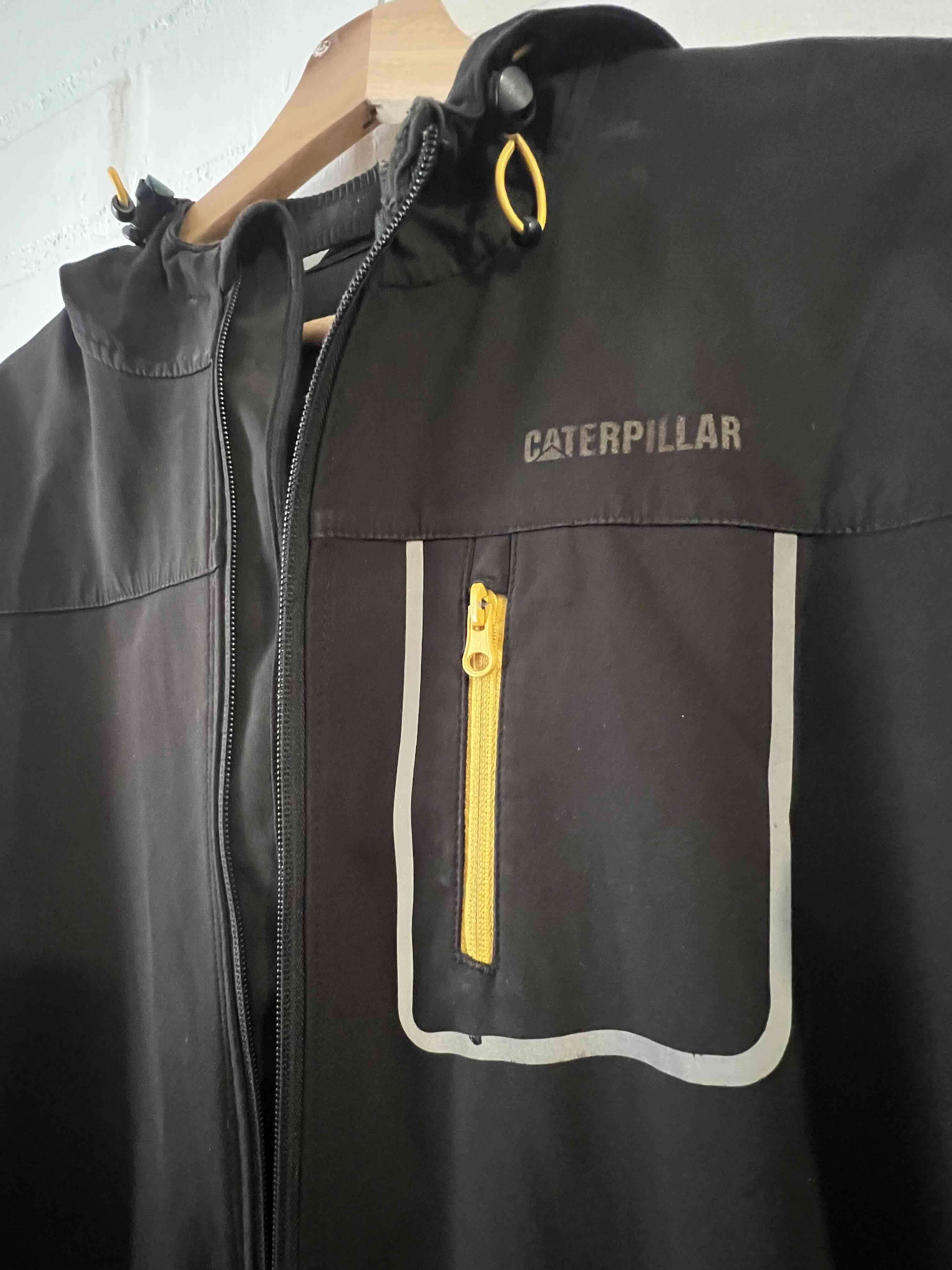 Chaqueta Caterpillar negra impermeable - miniatura 5