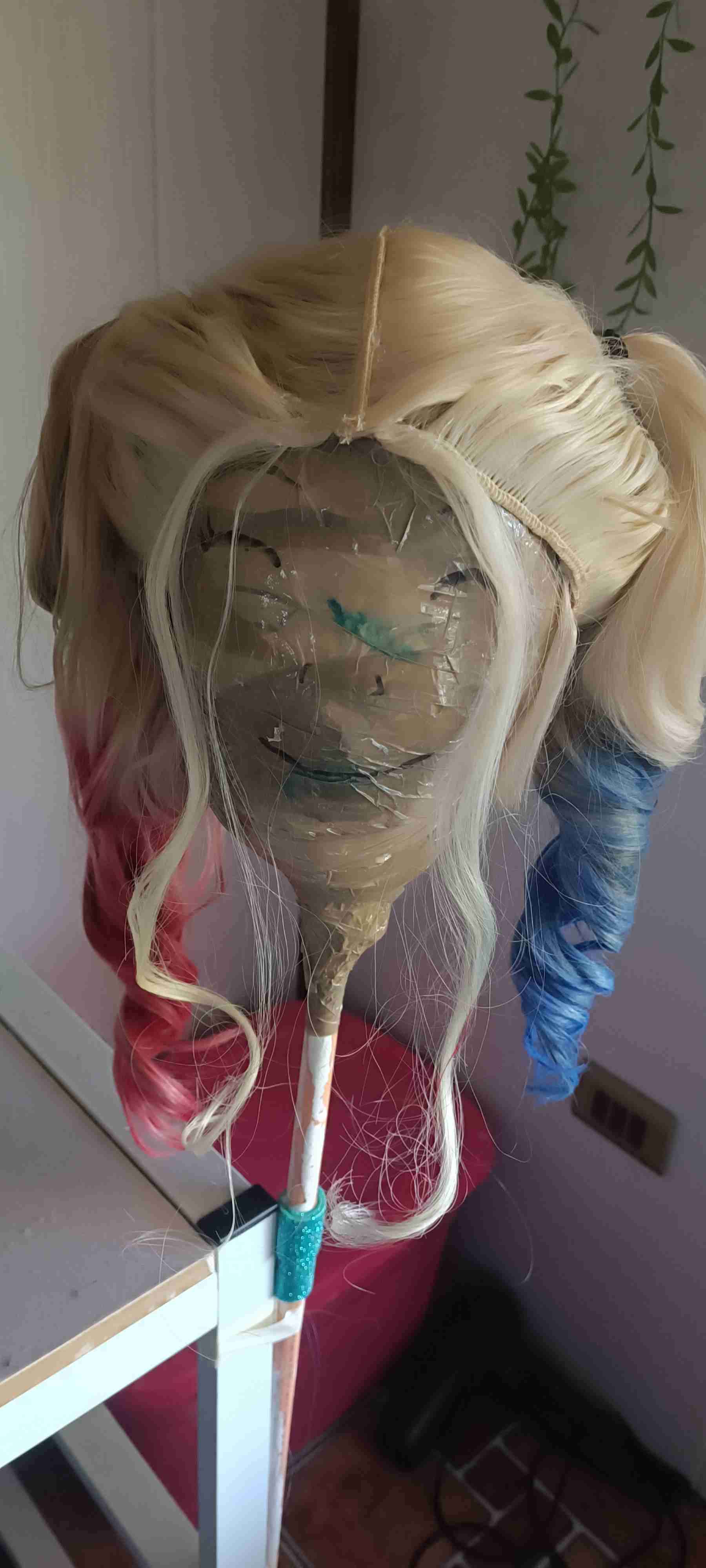 Pelucas con flequillo - miniatura 4