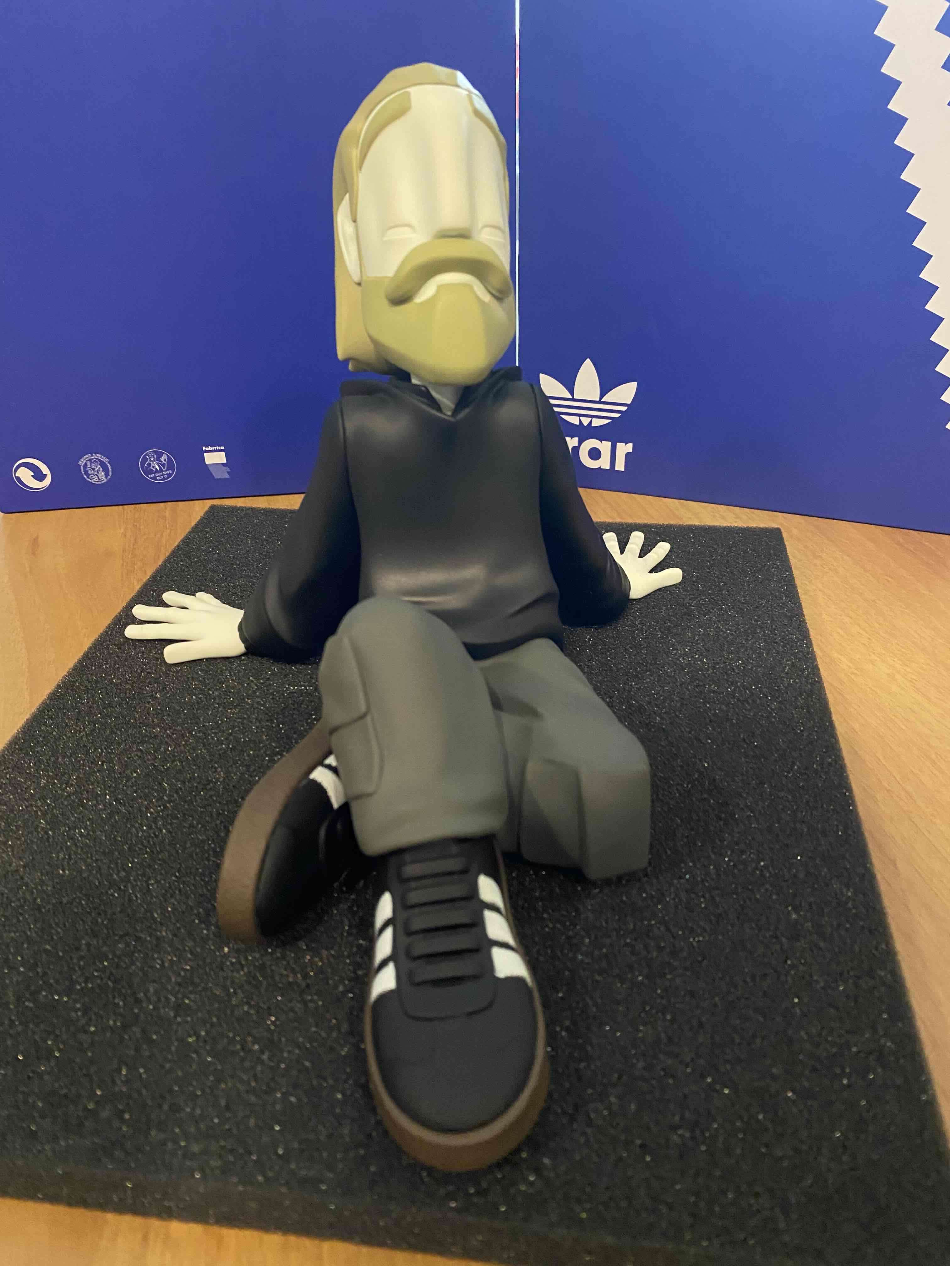 Art Toy “Lost in my mind” de Rodrigo Roji y ADIDAS - miniatura 2