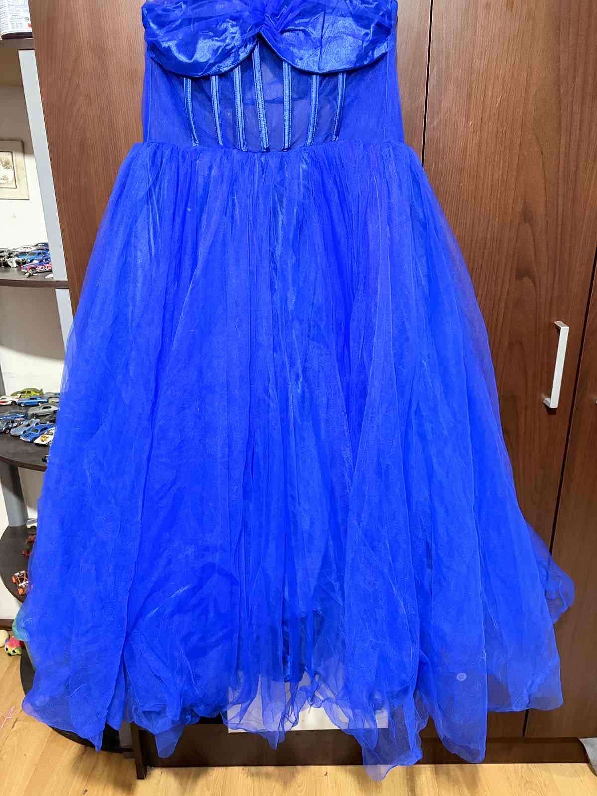 Vestido azul de gala con corsé - miniatura 3