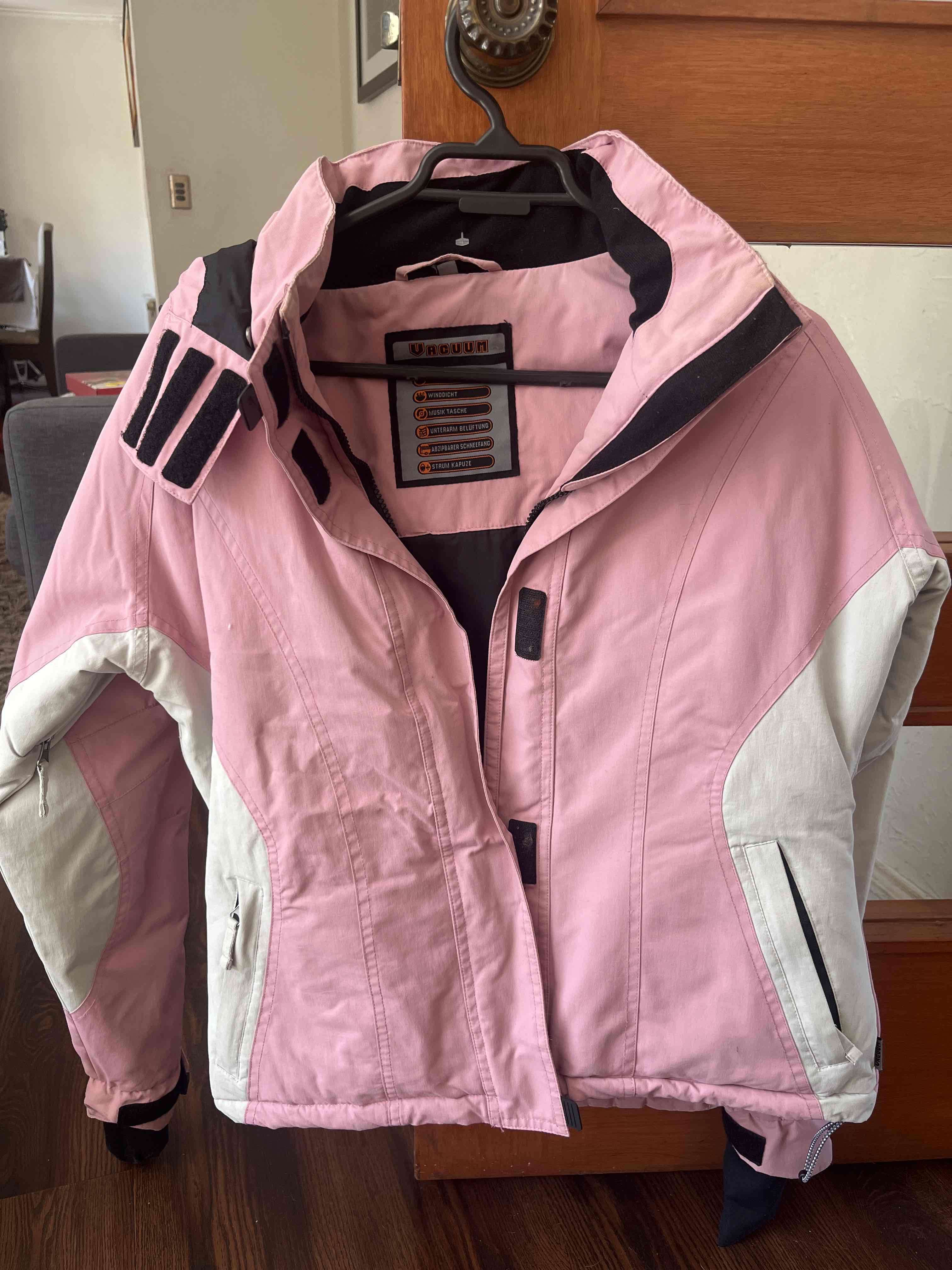 Chaqueta de esquí rosada