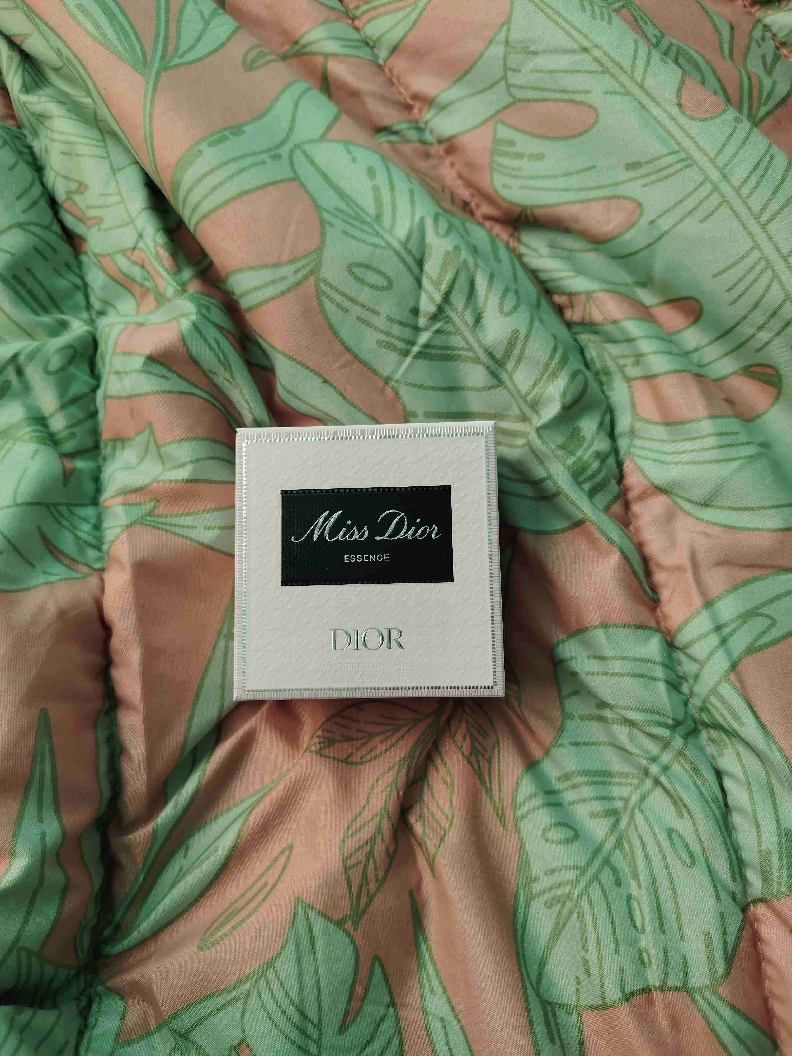 Perfume Miss Dior Essence - miniatura 2