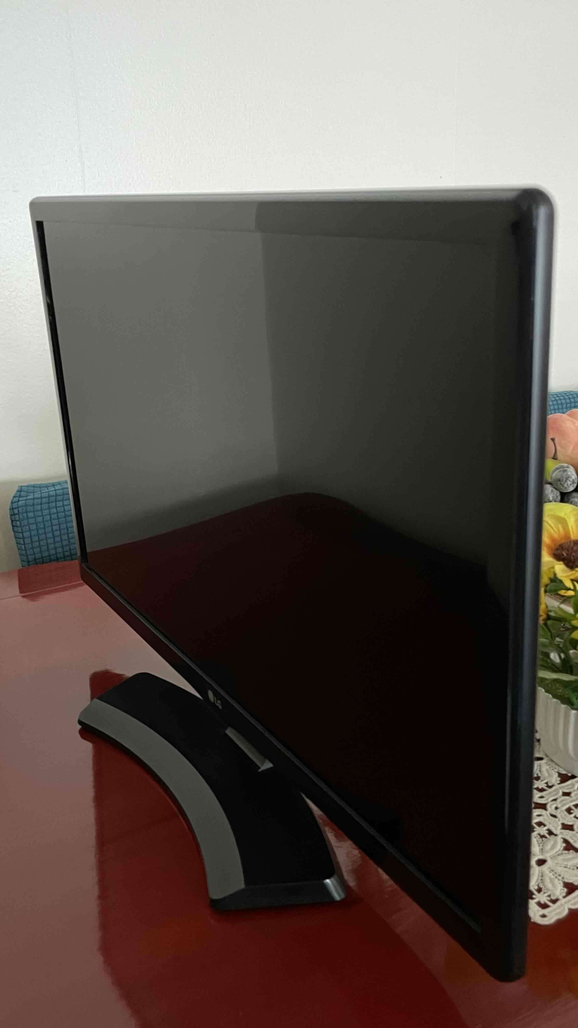 Monitor Tv LG 24” 24MT48AF - miniatura 4