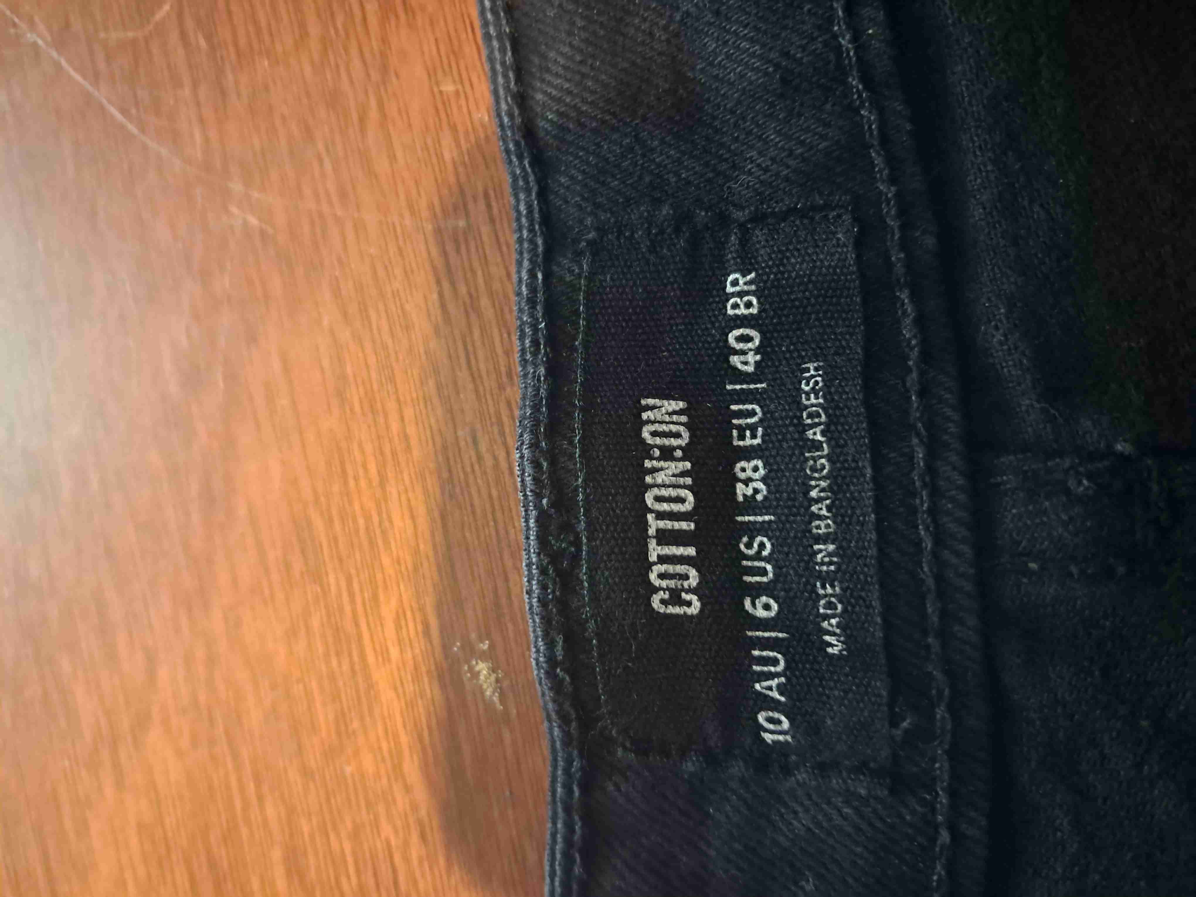 Shorts de mezclilla negros - miniatura 2