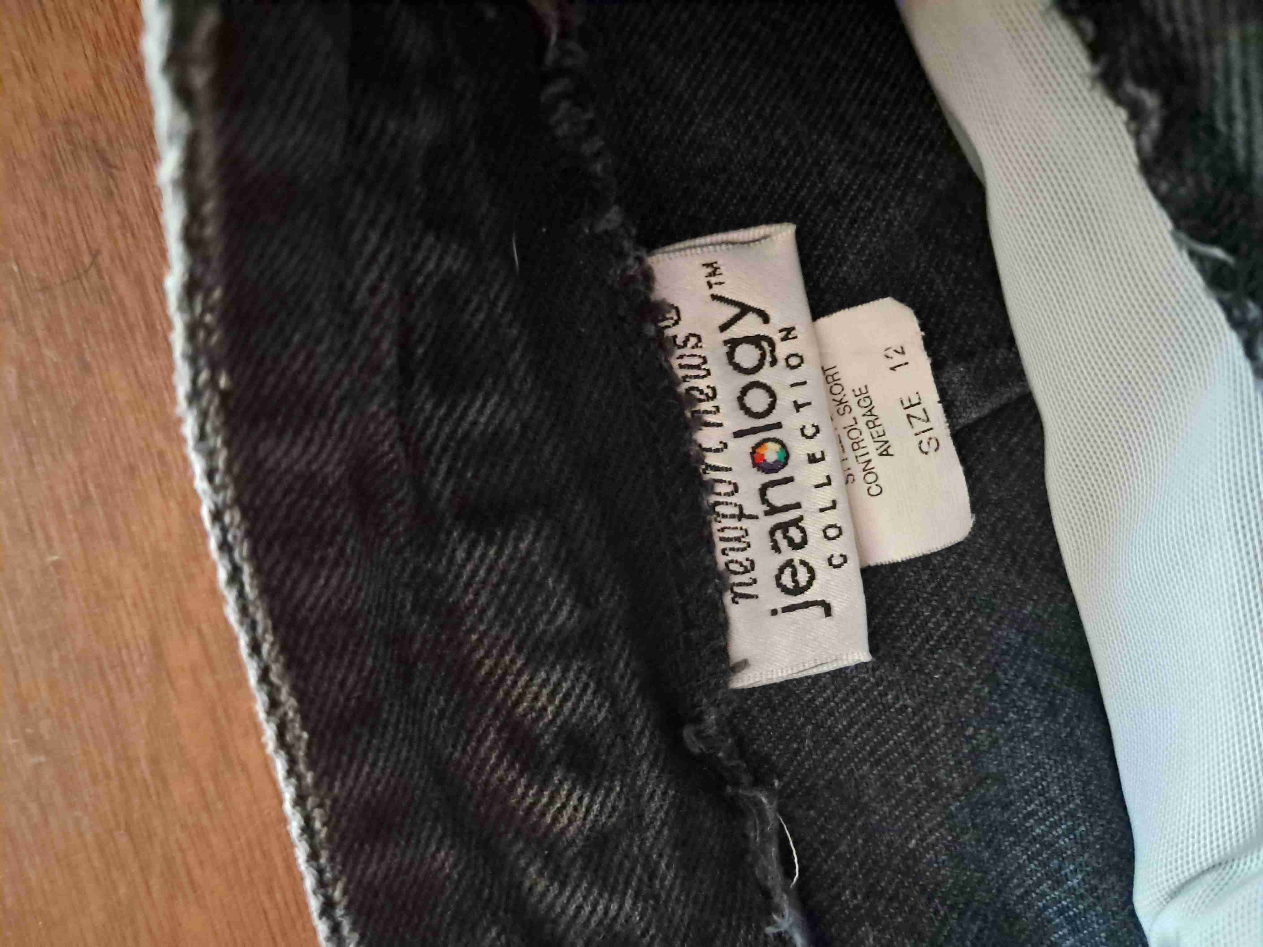 Falda Shorts de mezclilla negros - miniatura 3