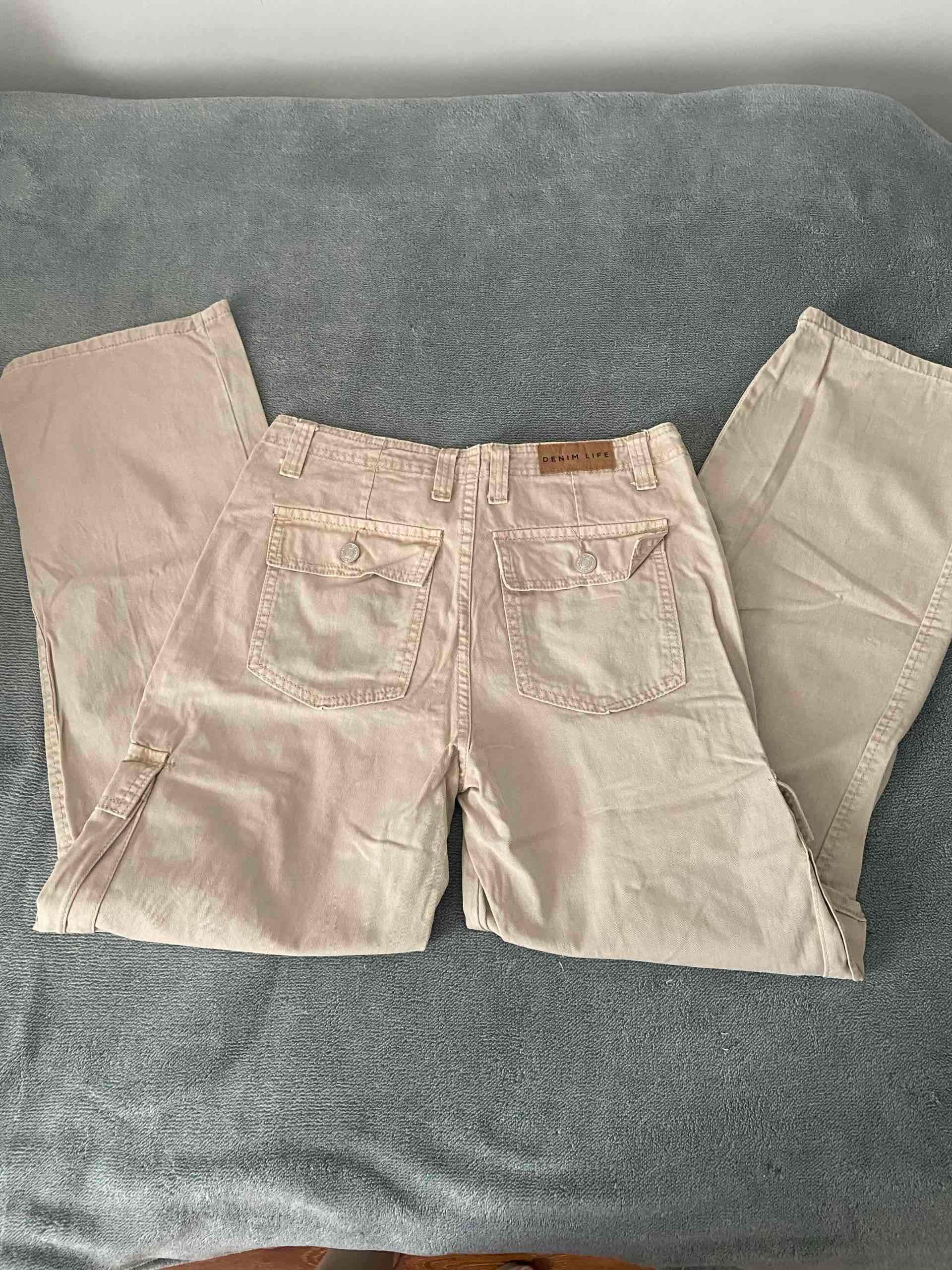 Pantalones beige cargo - miniatura 2