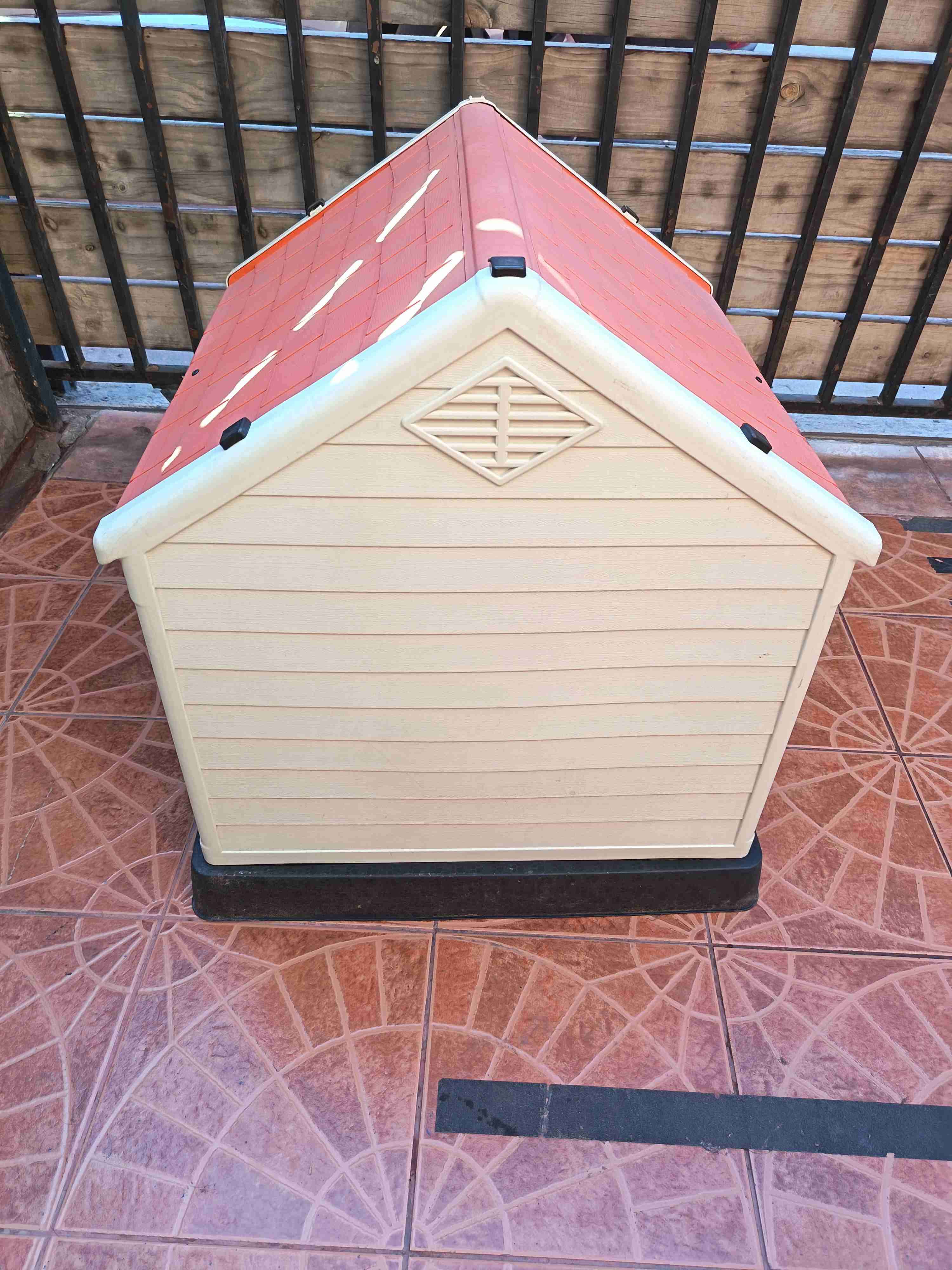 Casa para perro plástico durable - miniatura 3