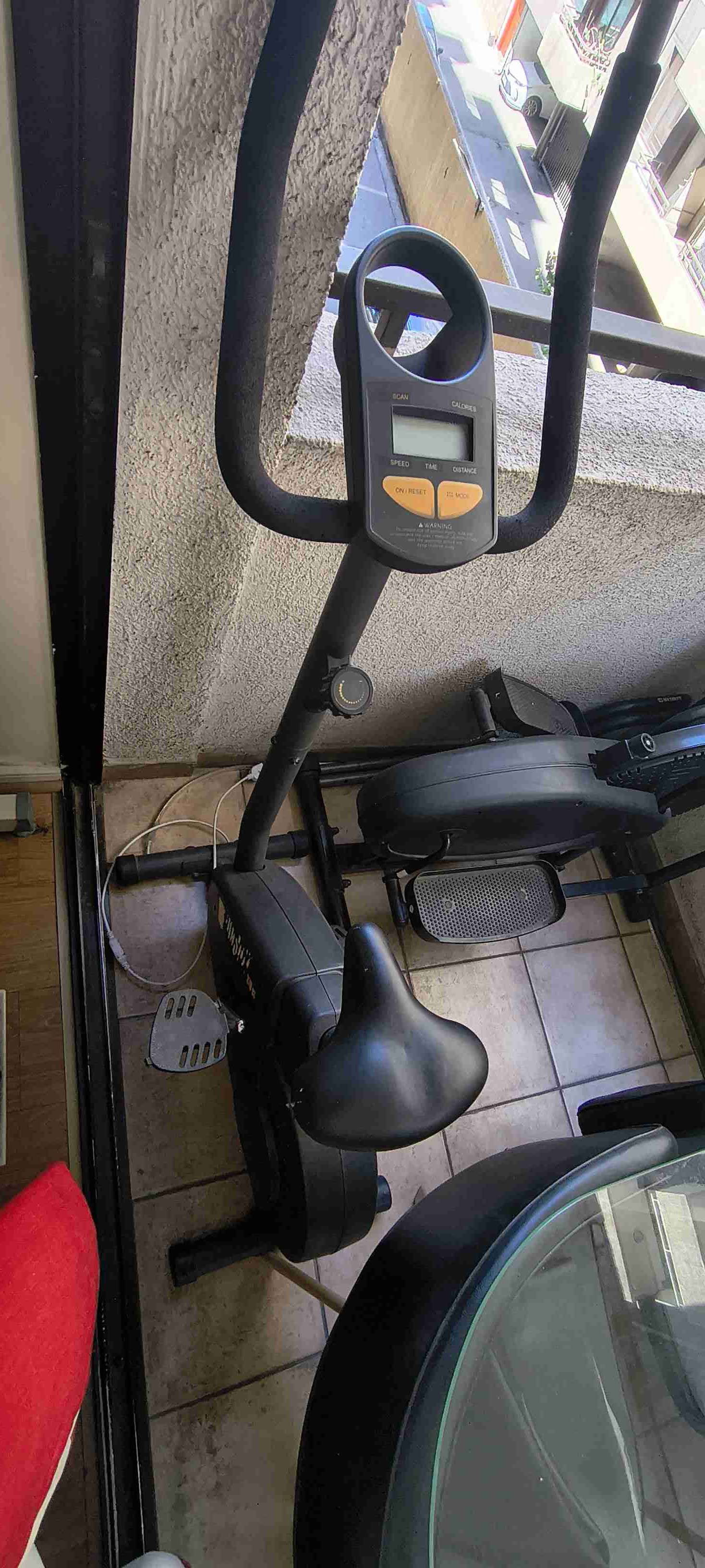 Bicicleta estática y Eliotica buen estado