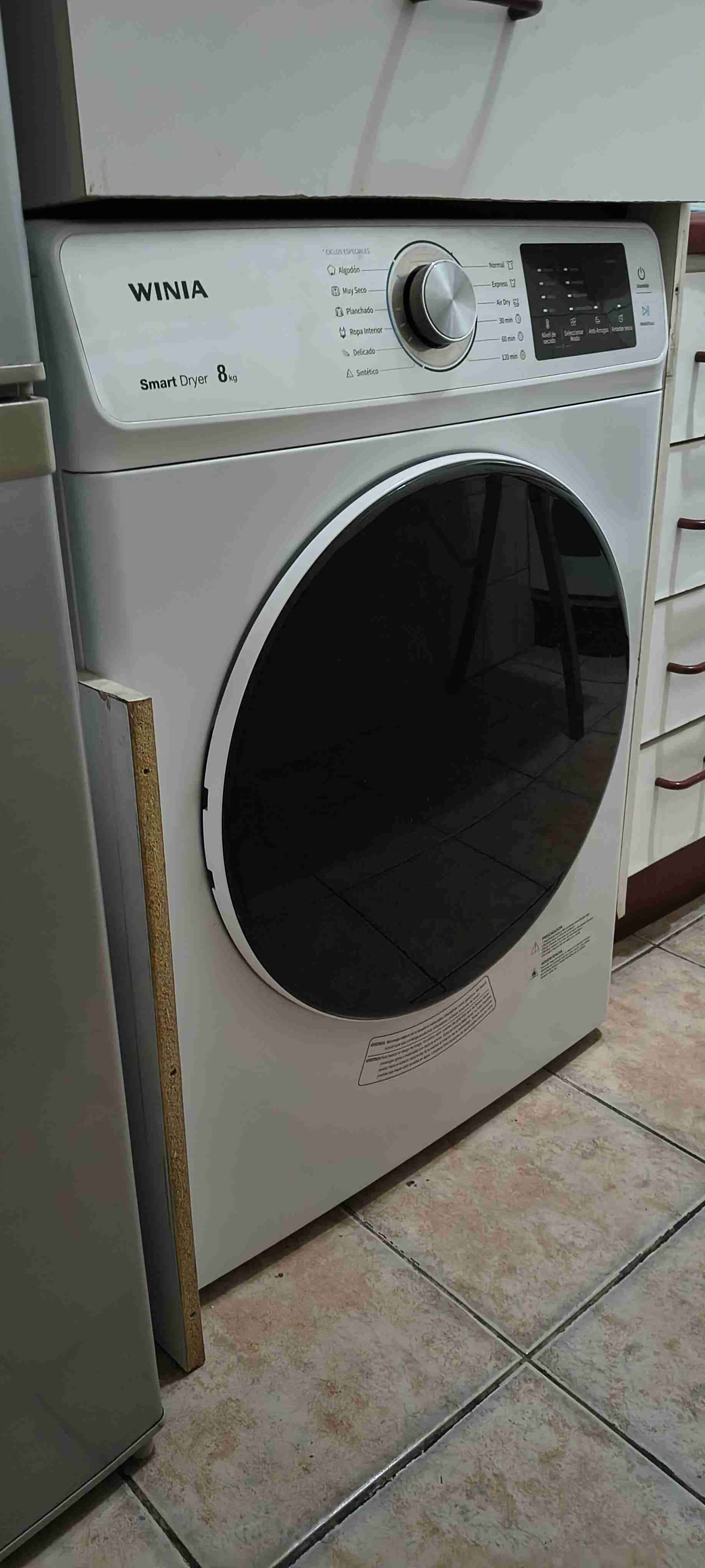 Secadora de ropa Winia 8kg