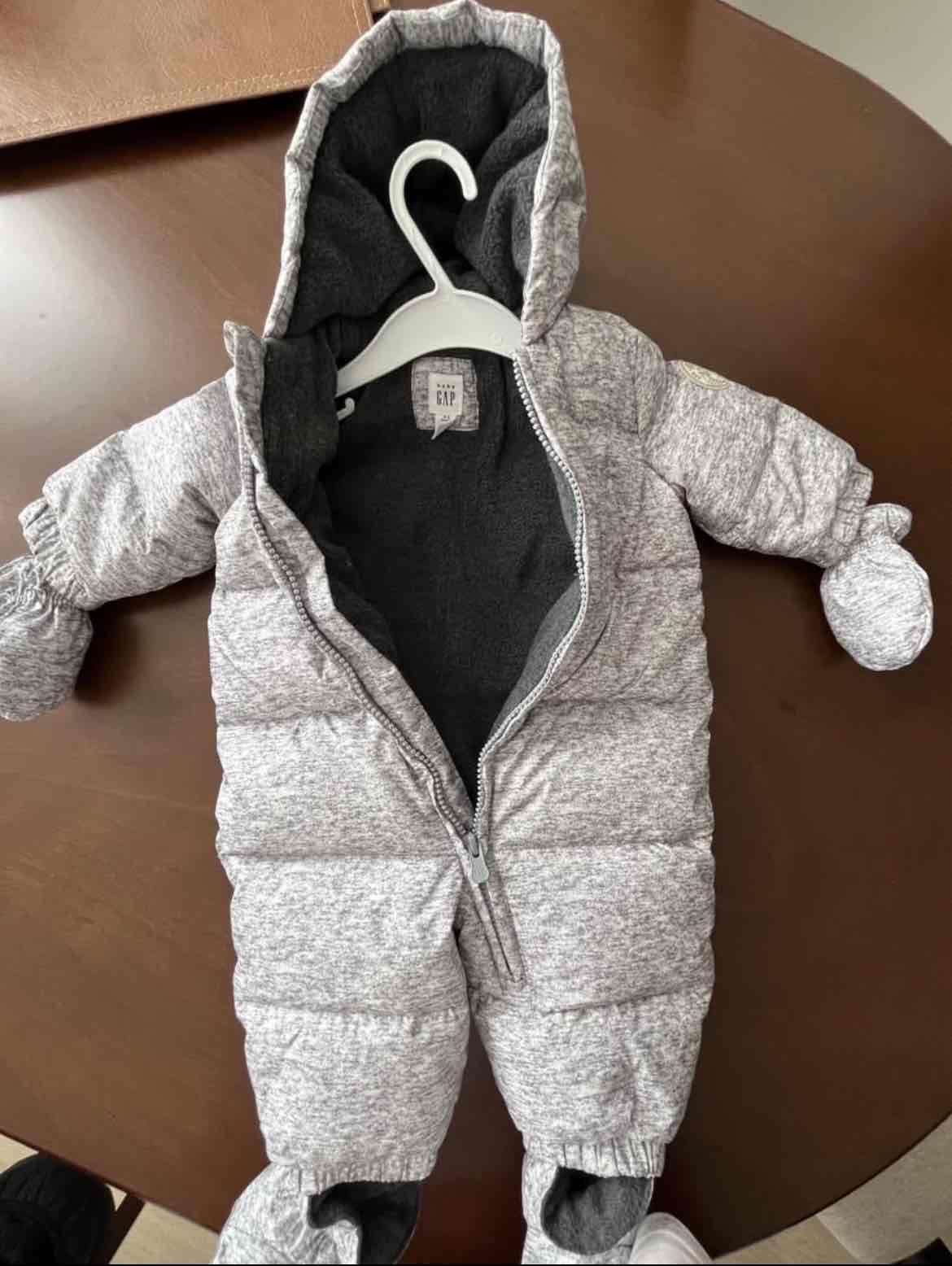 Enterito acolchado gris para bebé - miniatura 2