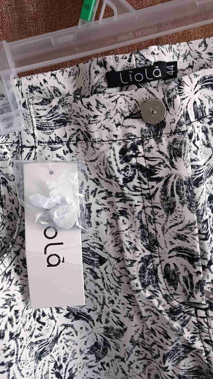 Pantalón estampado Liola blanco y negro