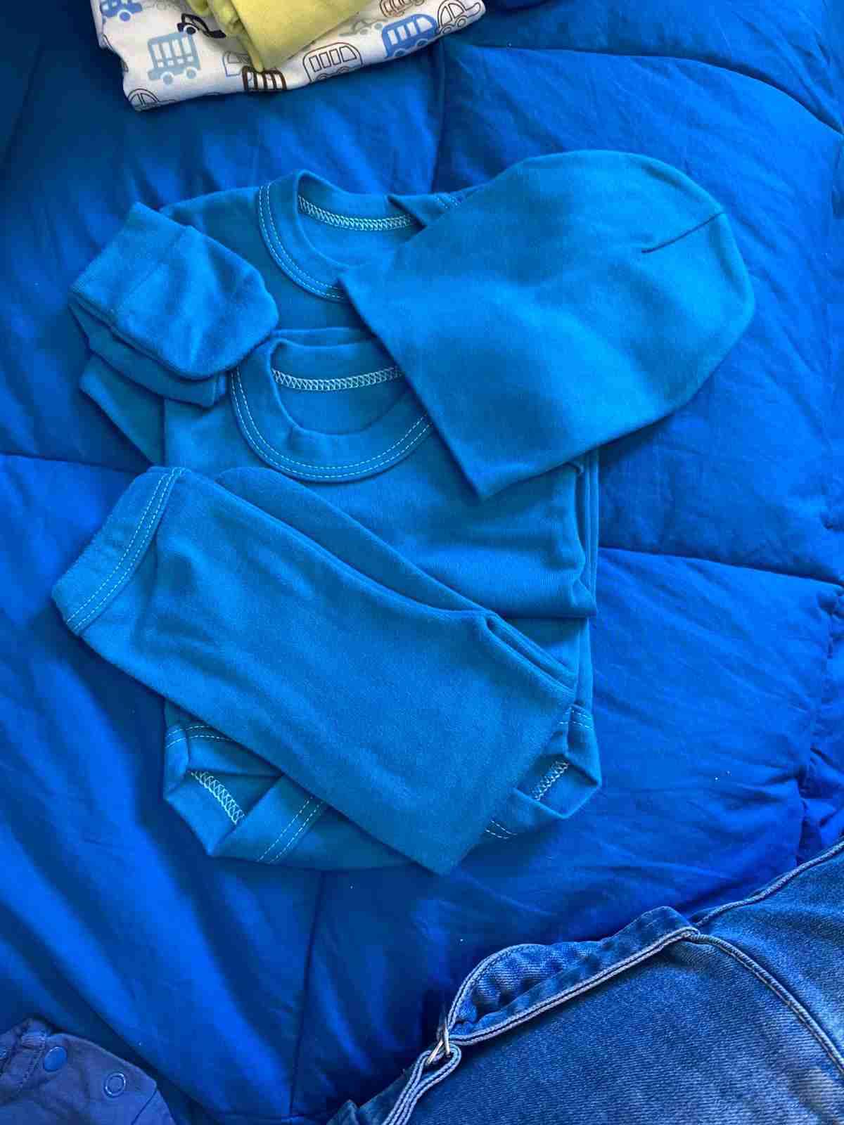 Ajuares de bebe - miniatura 3