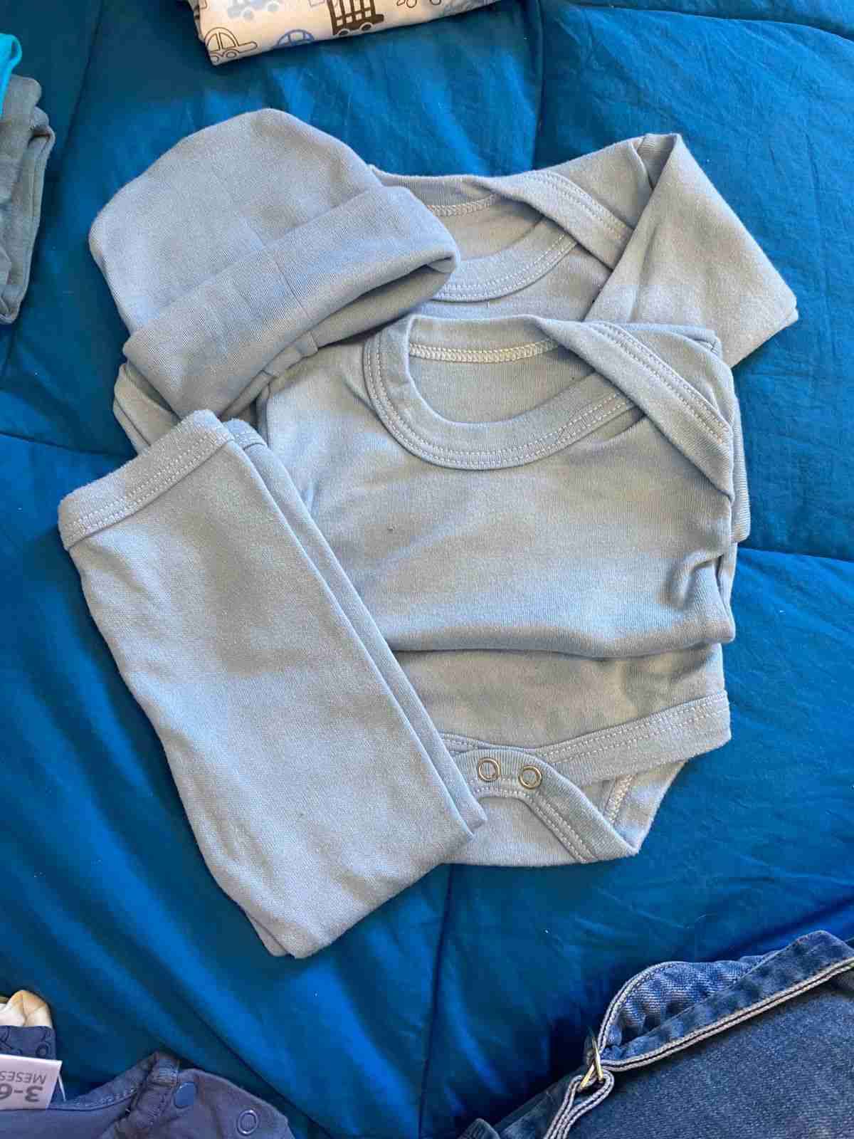 Ajuares de bebe - miniatura 6