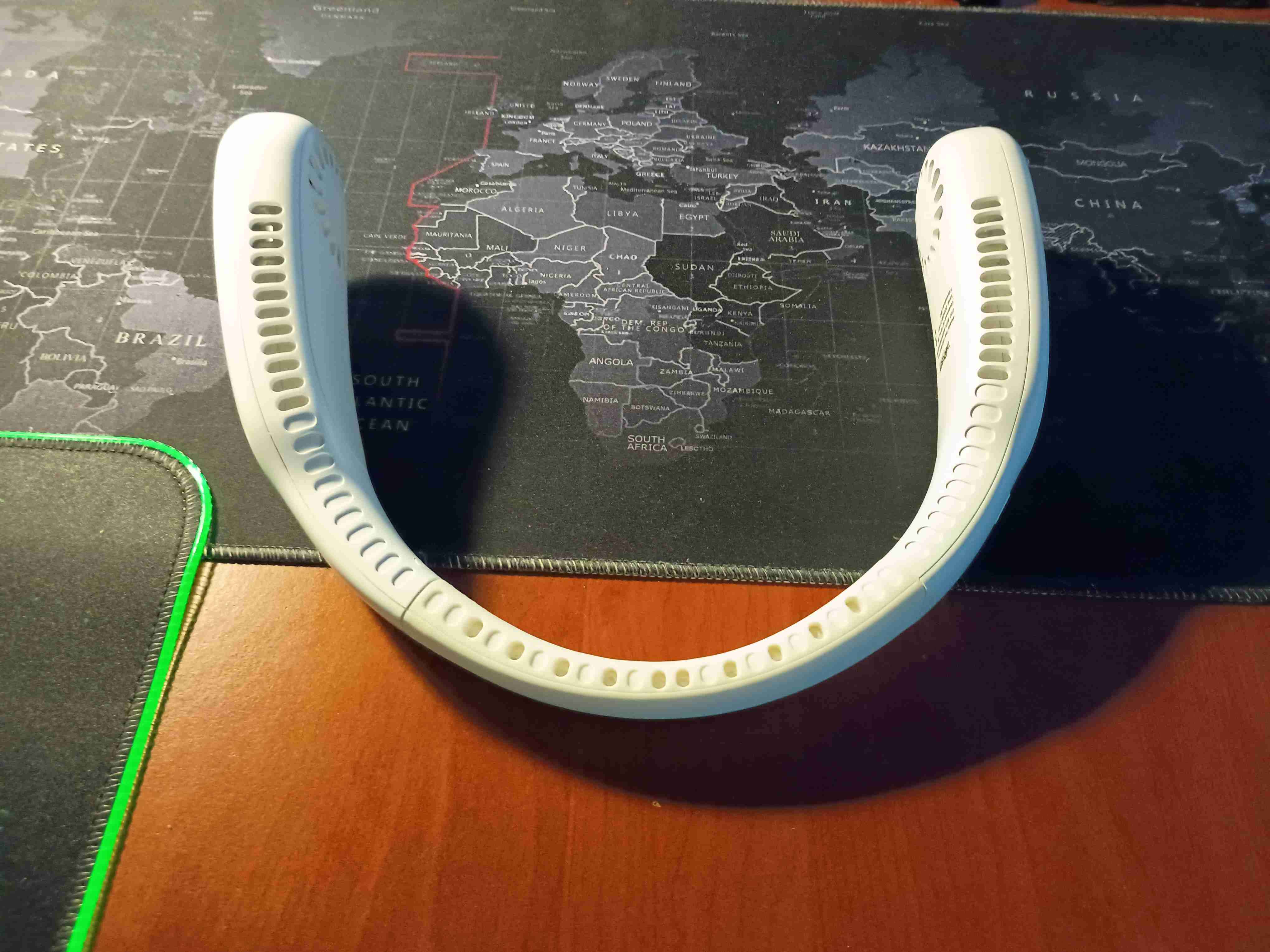 Ventilador portátil de cuello blanco - miniatura 3