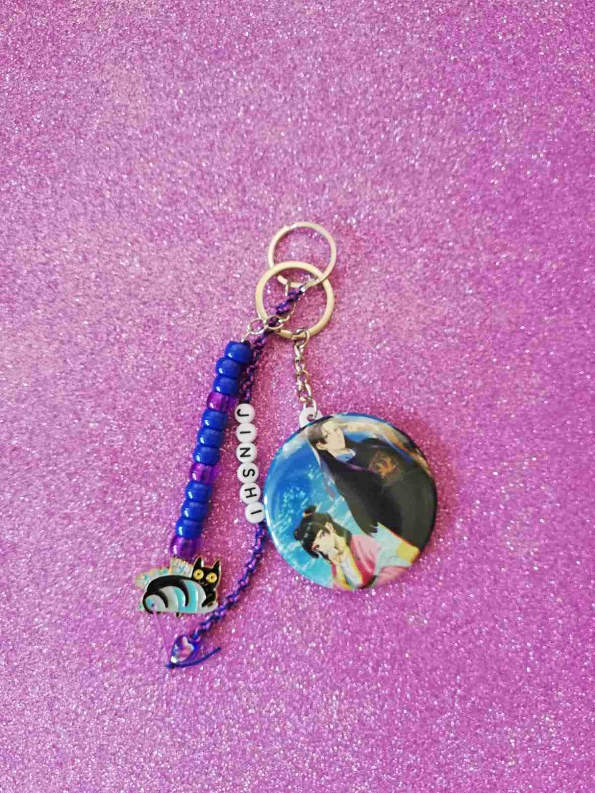 Llavero con colgante anime