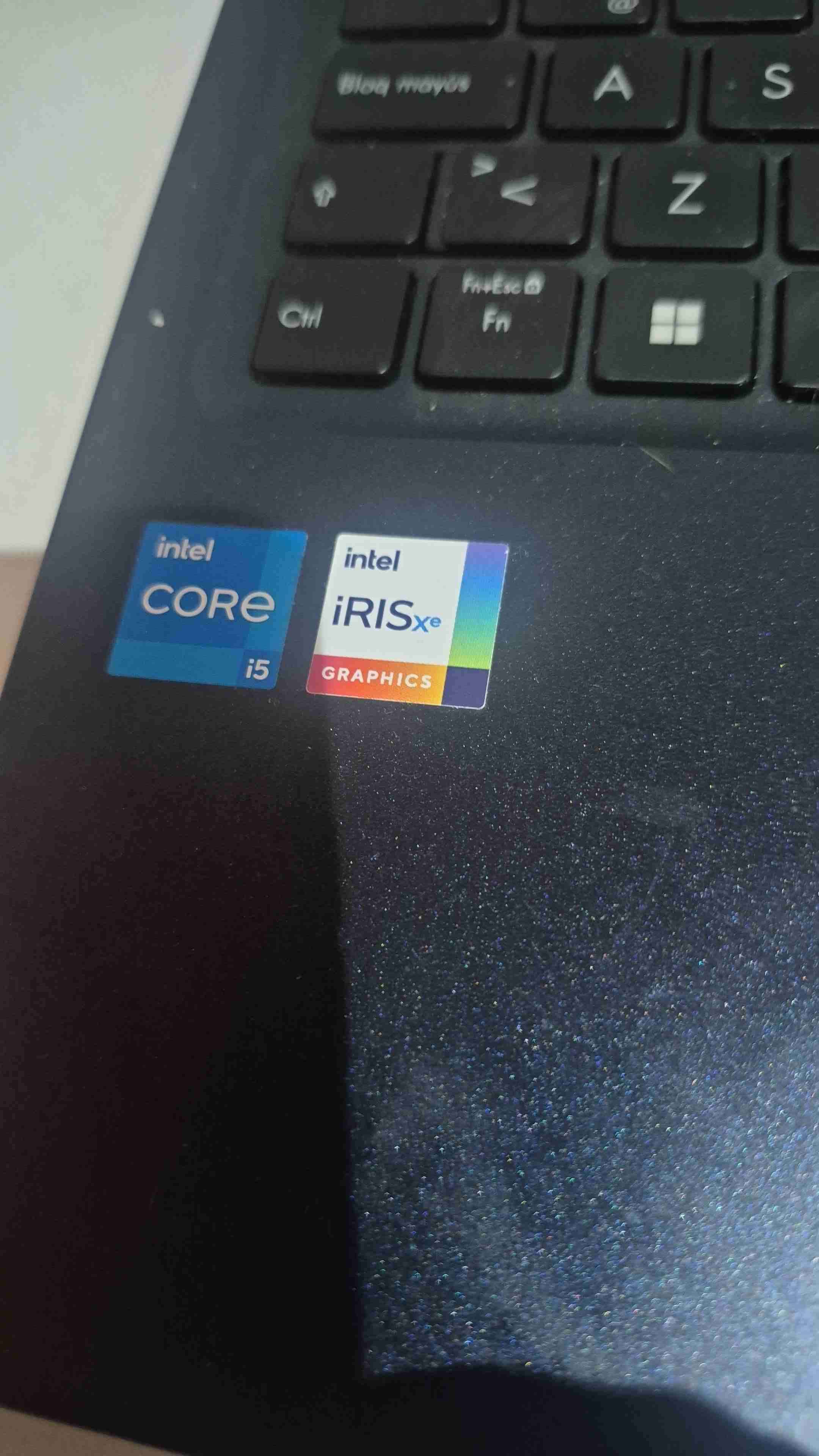 Laptop ASUS Vivobook 15.6" - miniatura 2