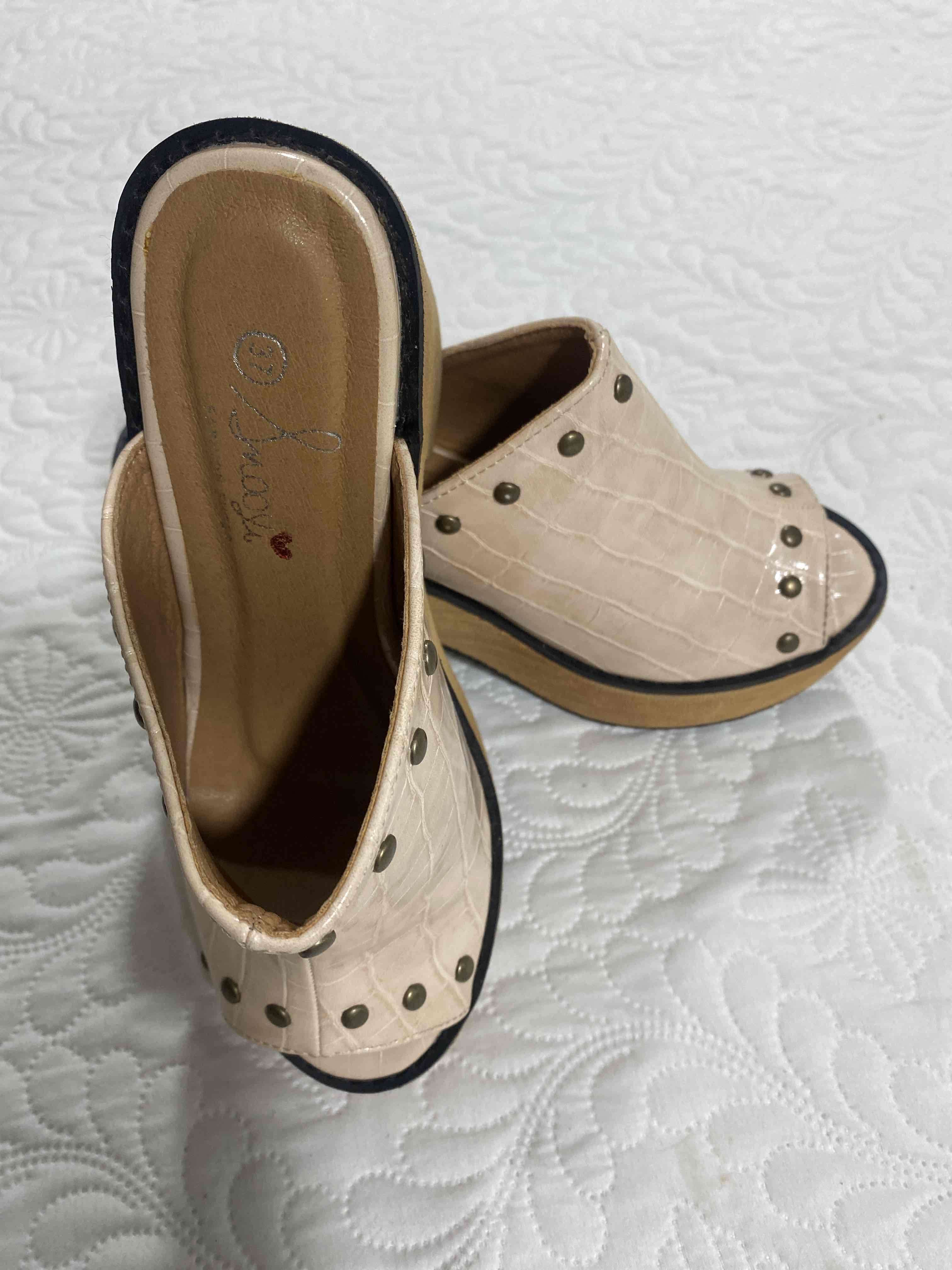 Zuecos tacos altos beige - miniatura 2