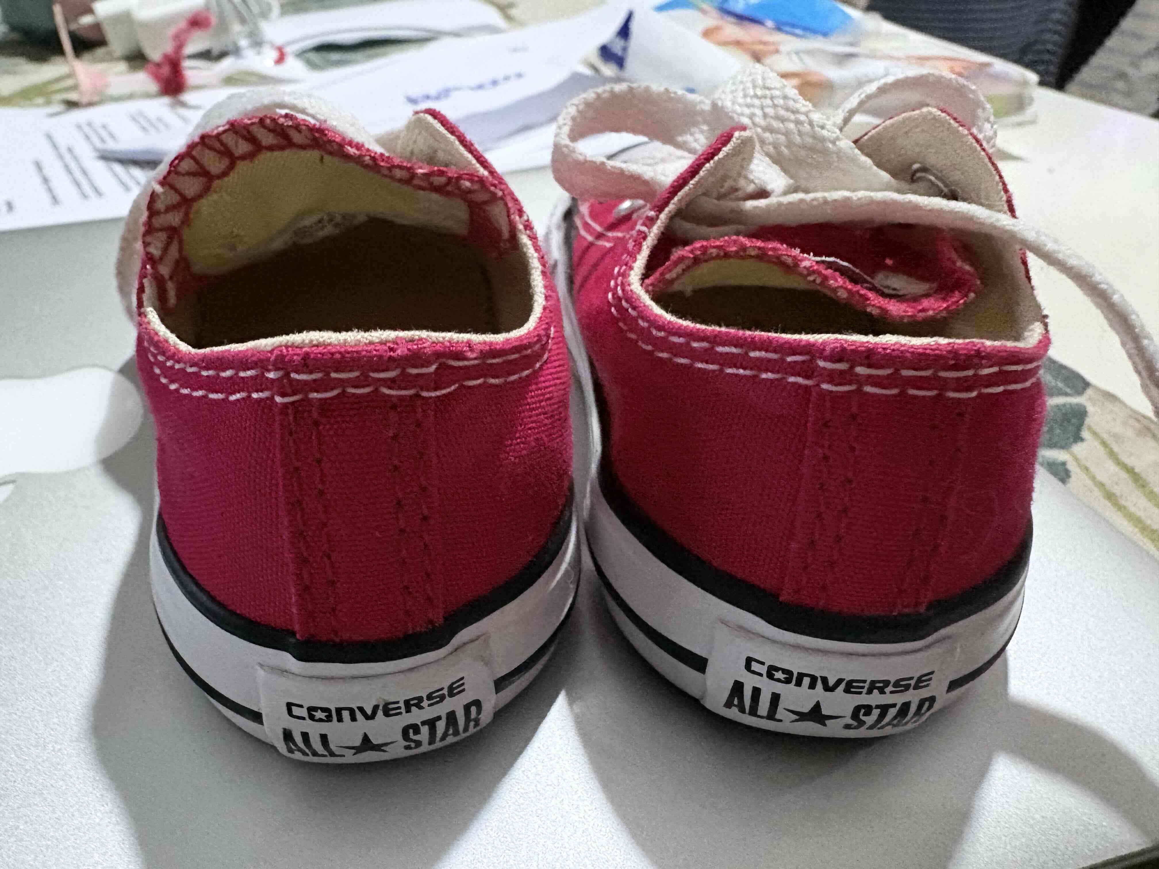 Zapatillas Converse rojas niño - miniatura 2