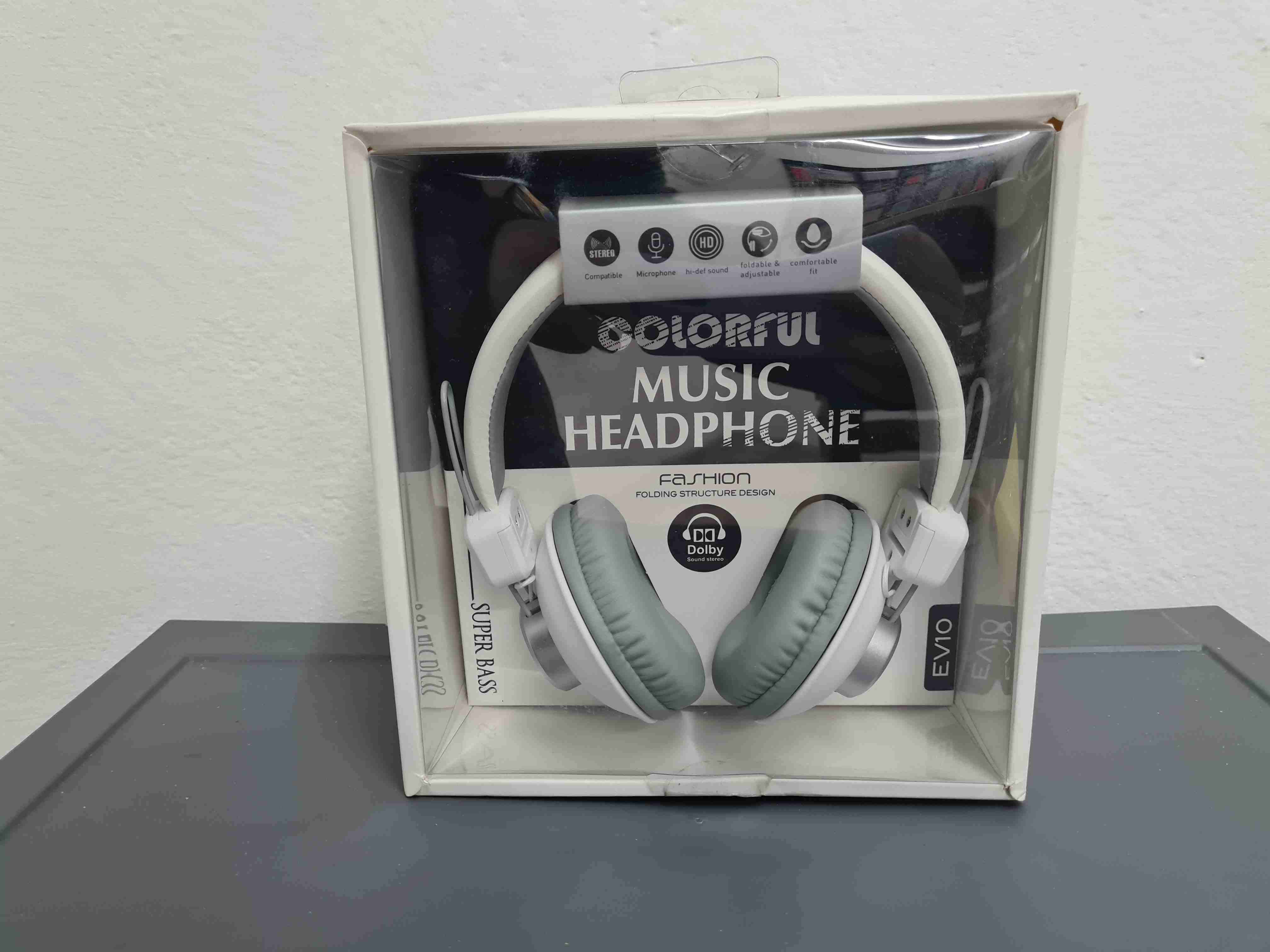 Audífonos blancos con micrófono