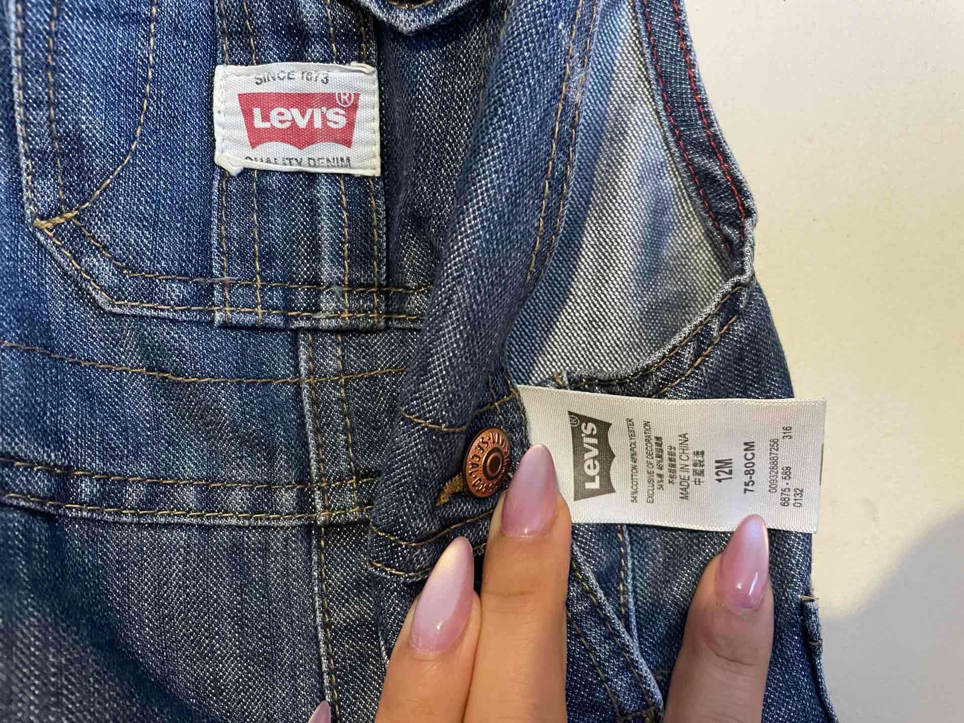 Jeans Levi's azules para bebé
