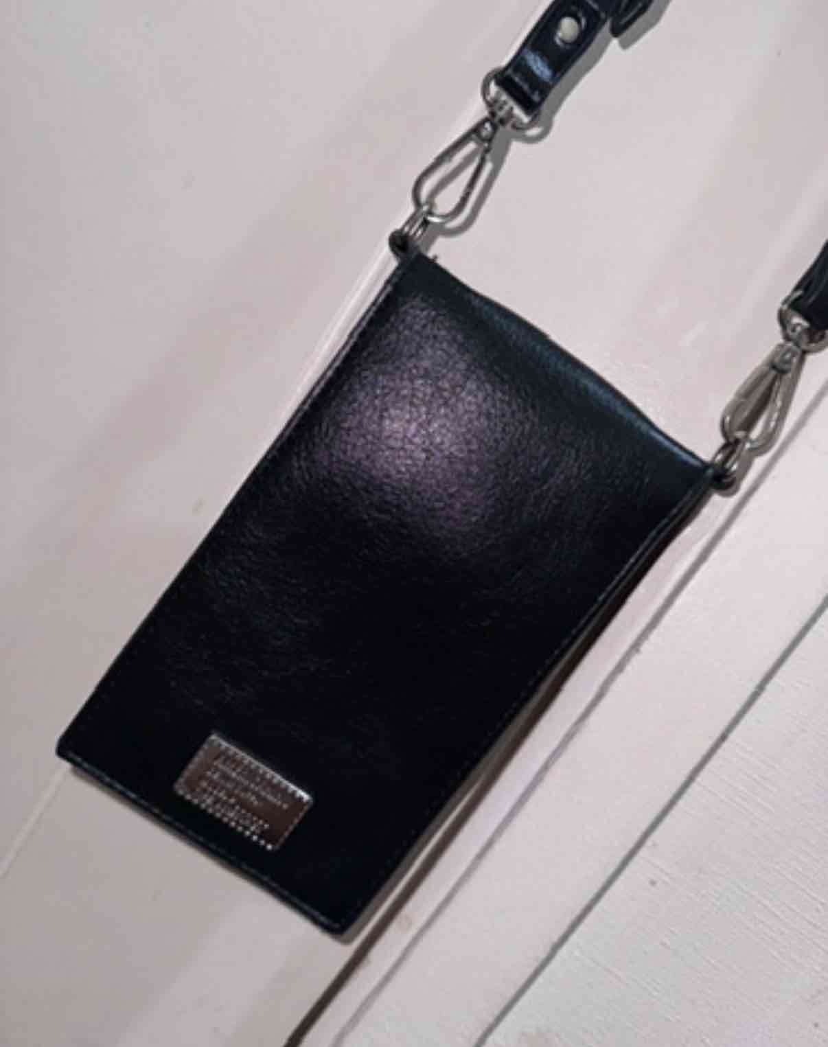 Bandolera de cuero negra americanino