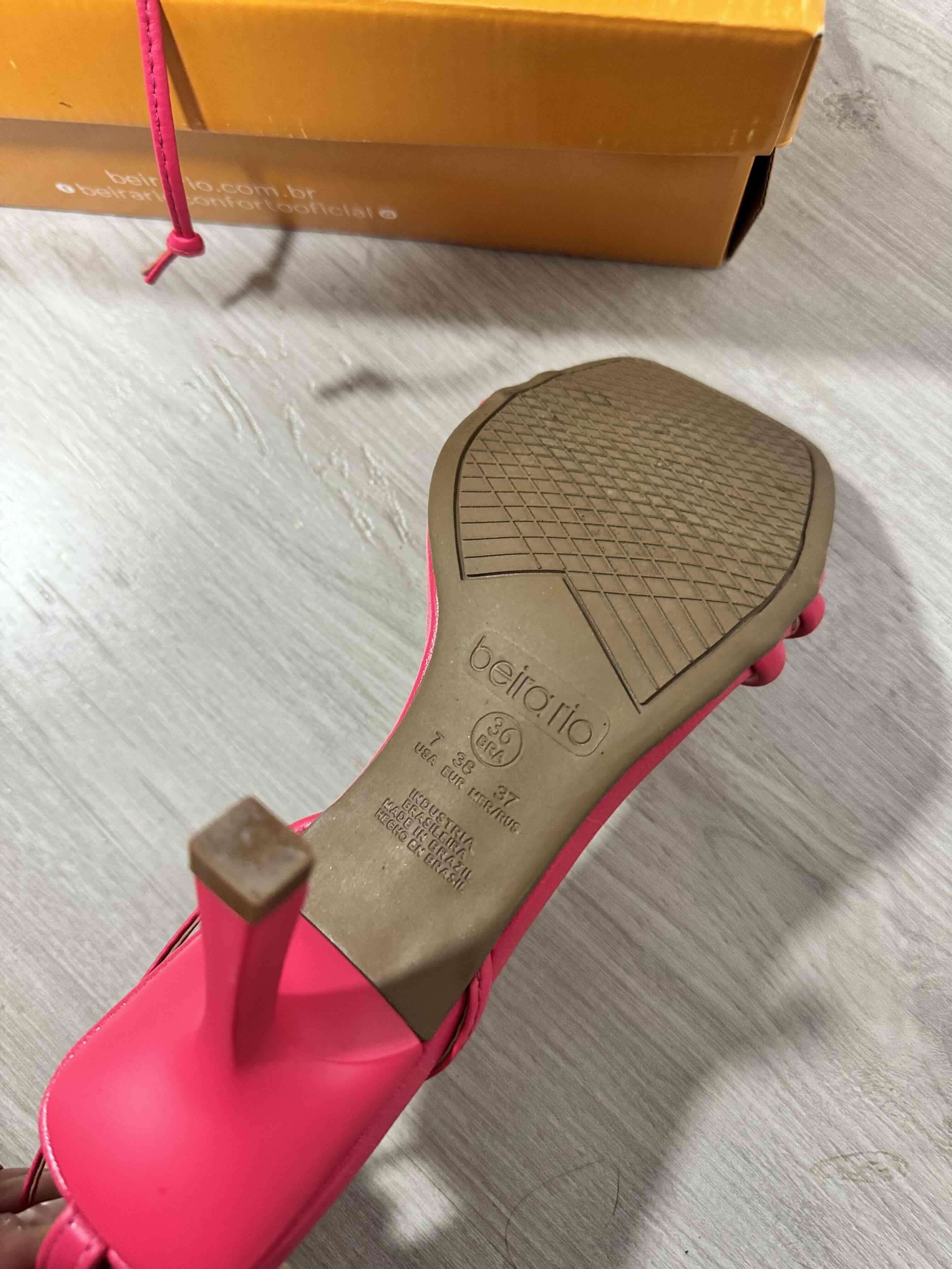 Sandalias de tacón fucsia - miniatura 2