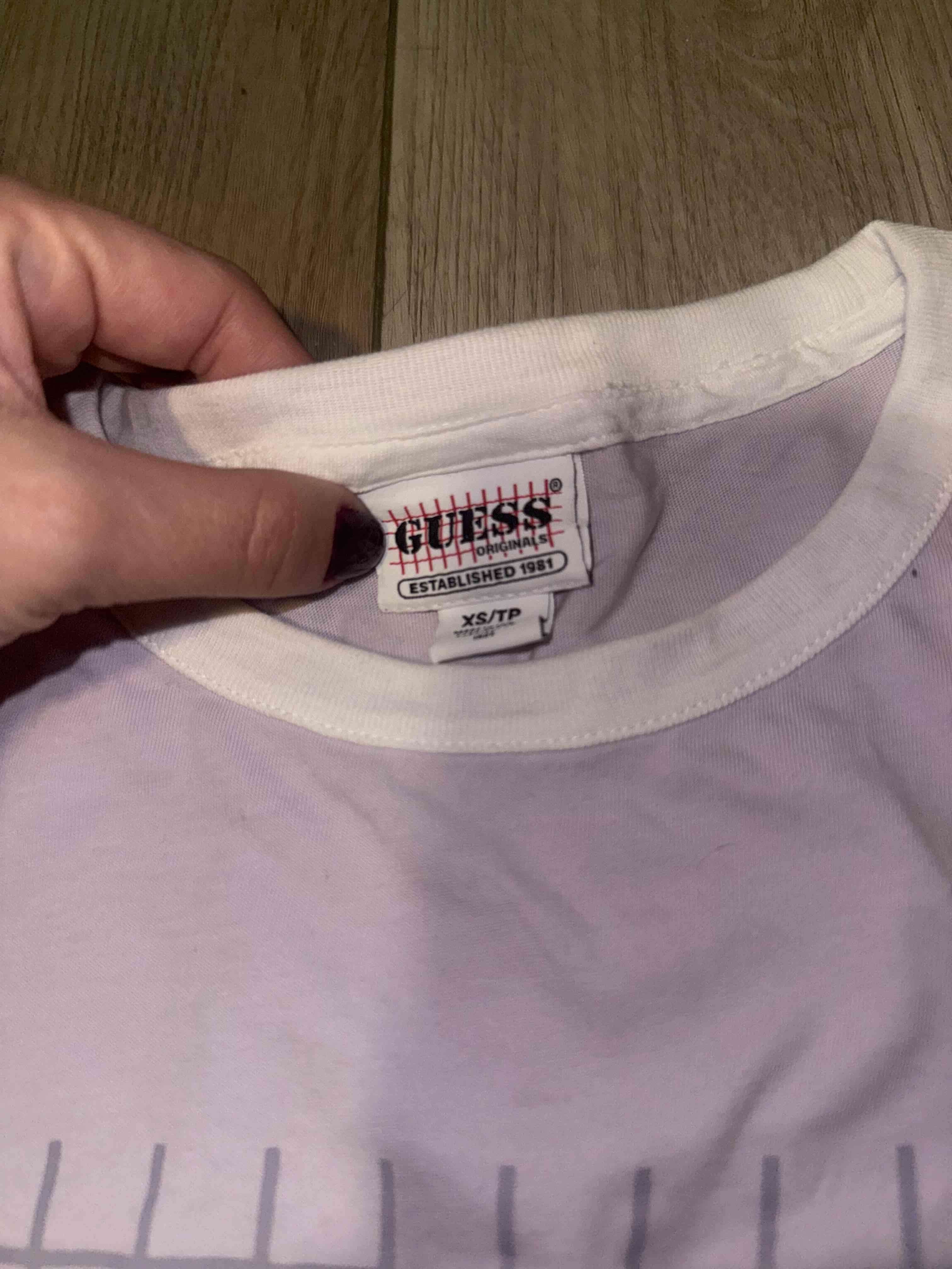 Polera Guess Originals lila xs - miniatura 3