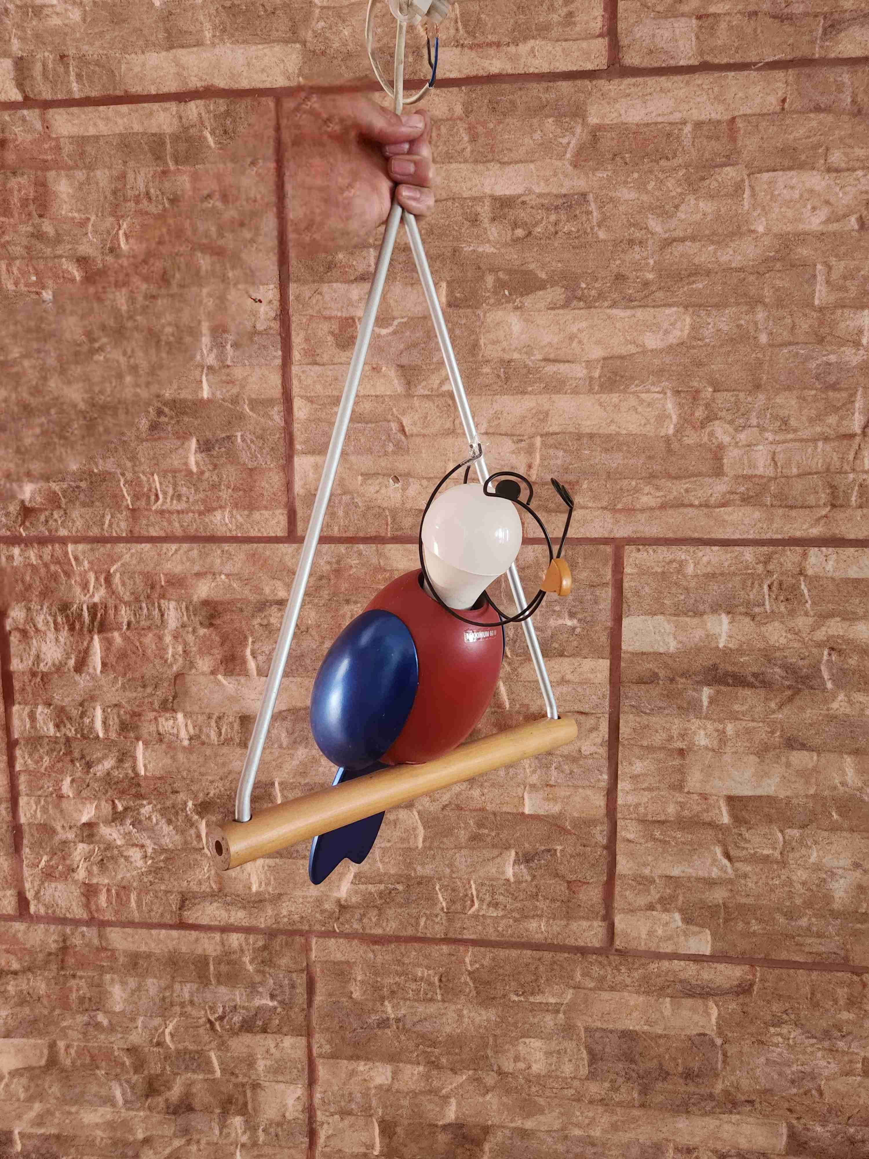 Lámpara colgante pájaro de madera