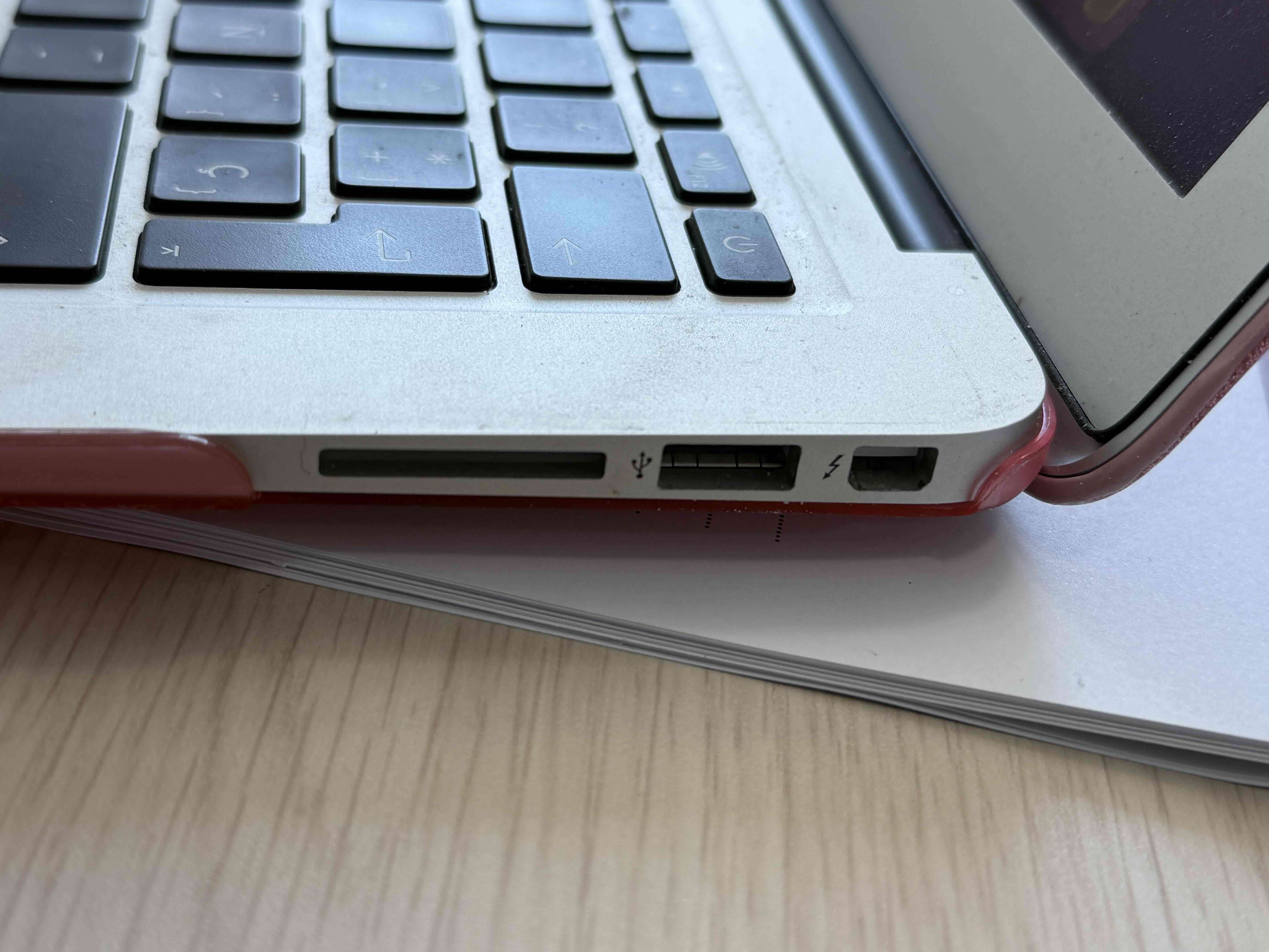 Macbook Air 2017 - miniatura 2