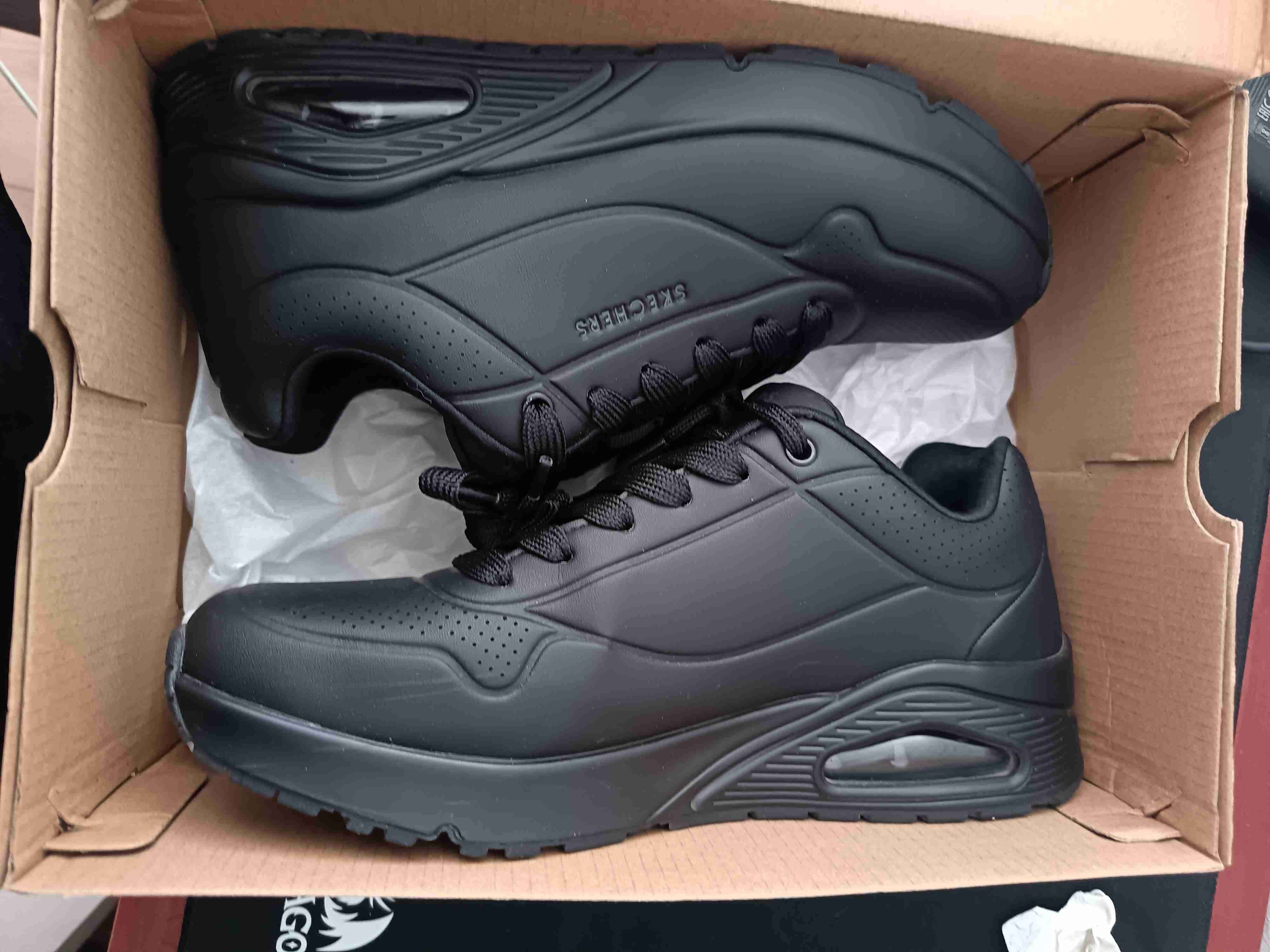 Zapatillas, uniforme rosario concha