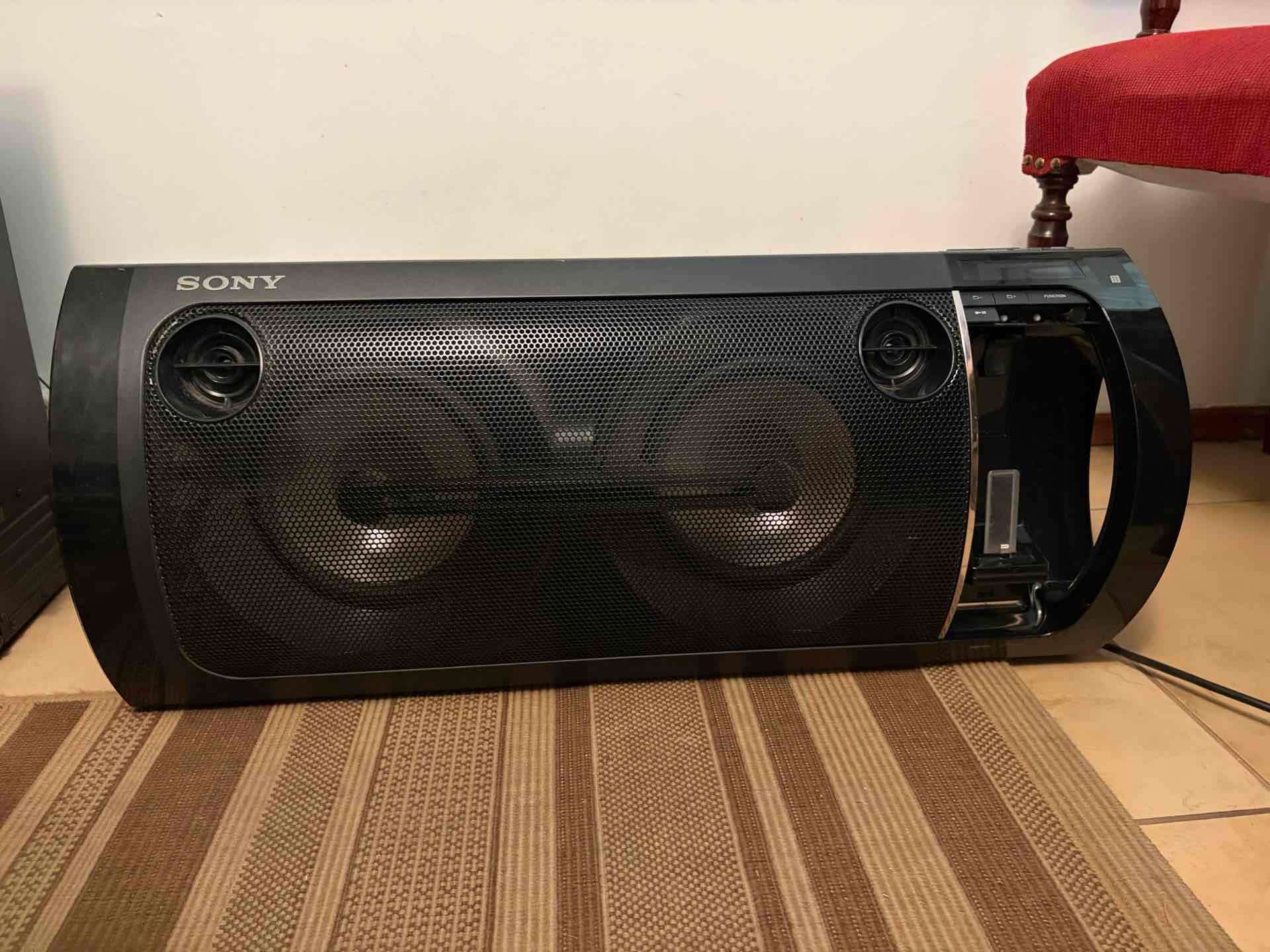 Parlante Sony con Bluetooth - miniatura 2