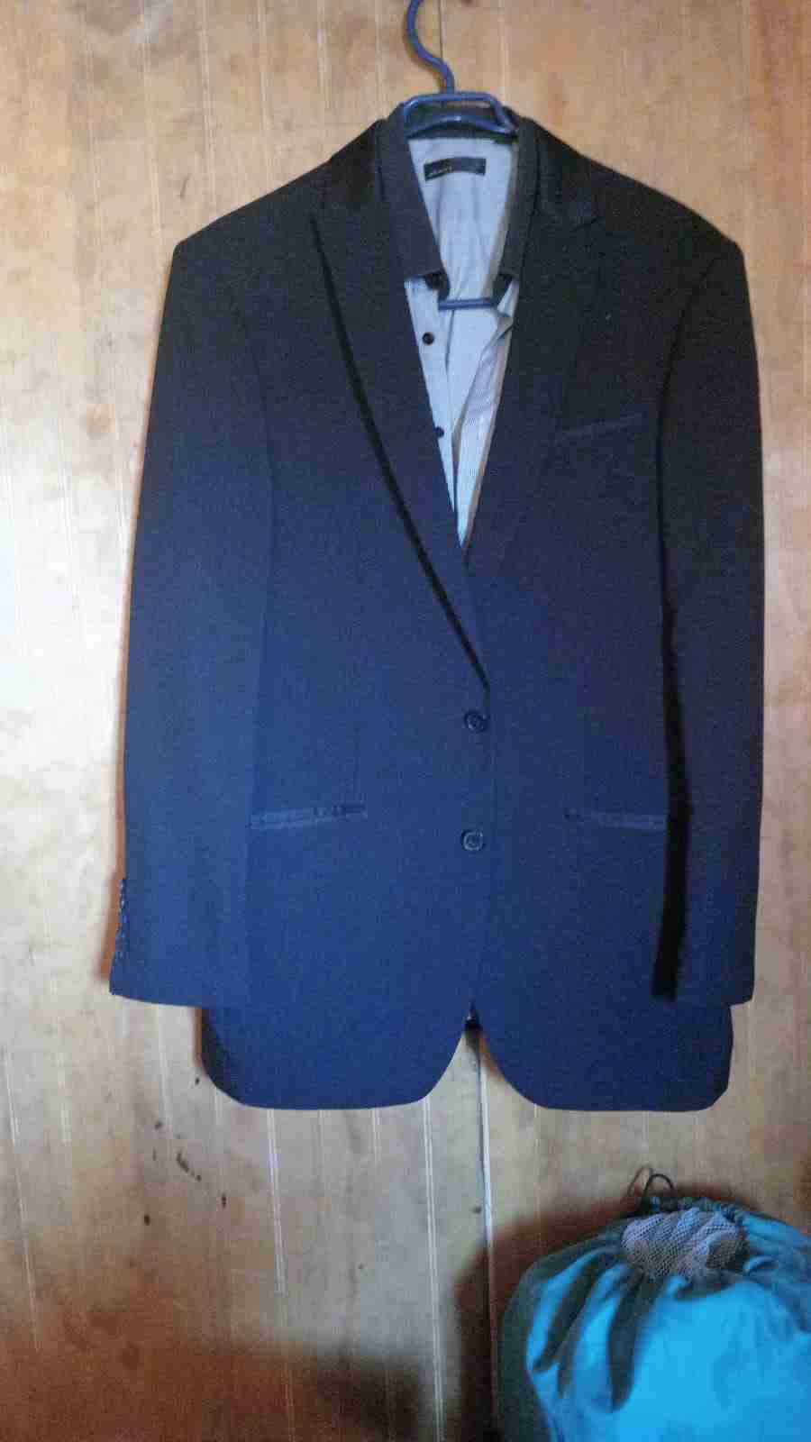 Elegante Ternos negros - miniatura 2