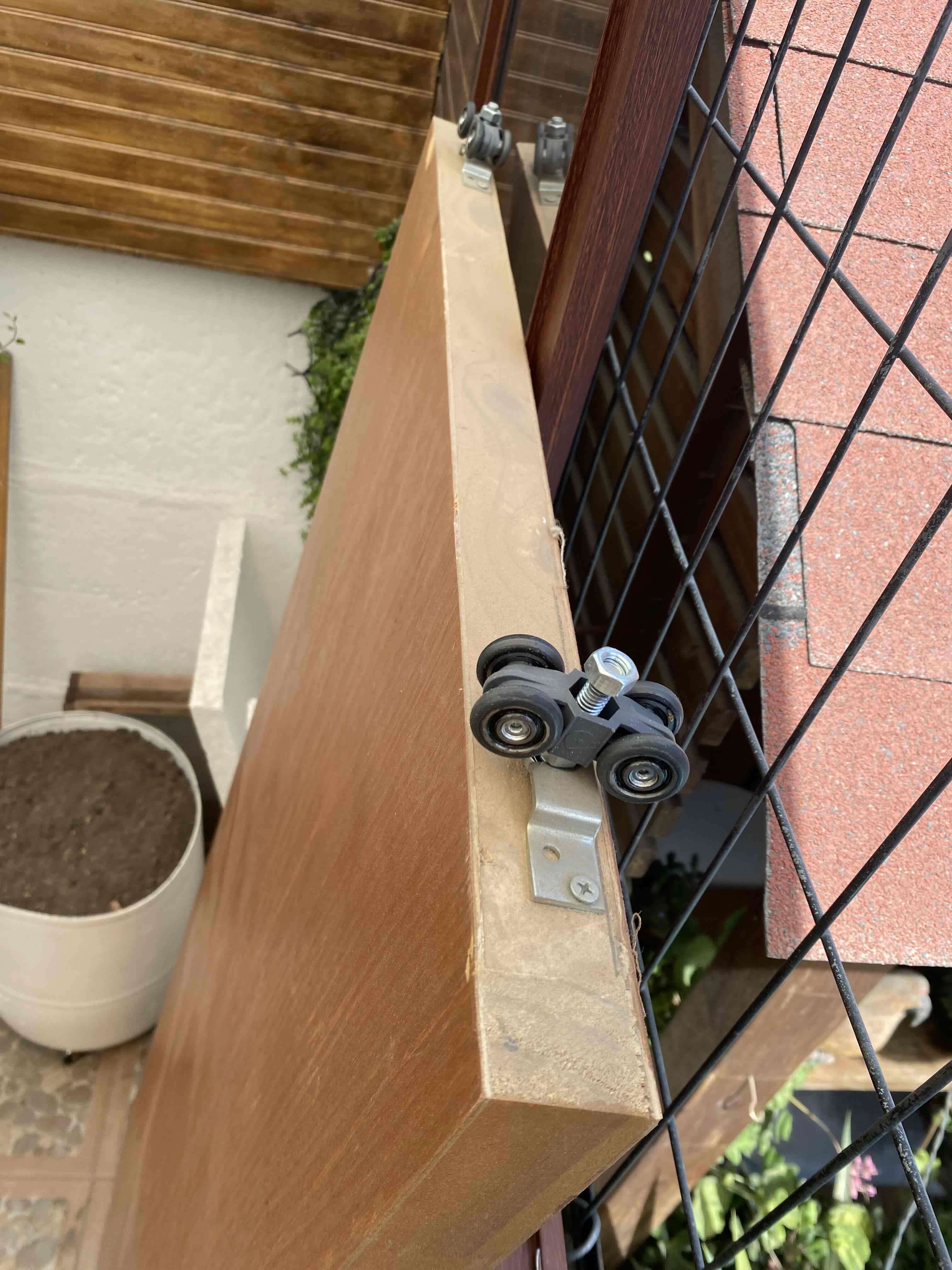 Puerta de madera corrediza - miniatura 3