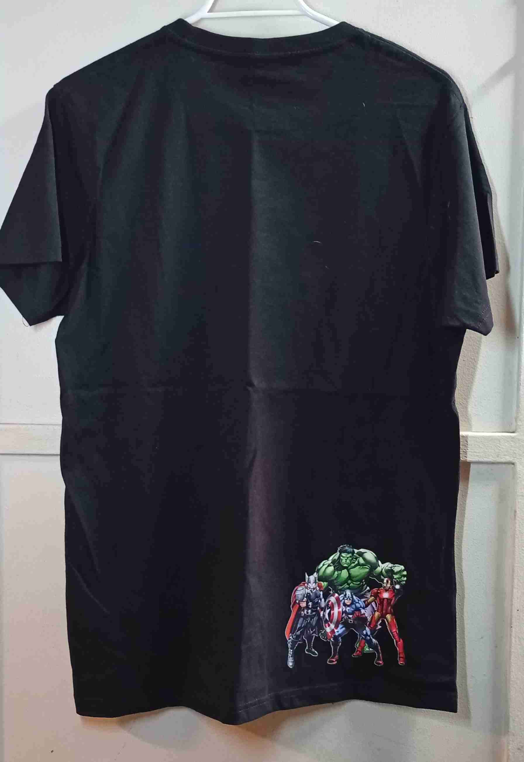 Polera negra estampado superheroes - miniatura 3