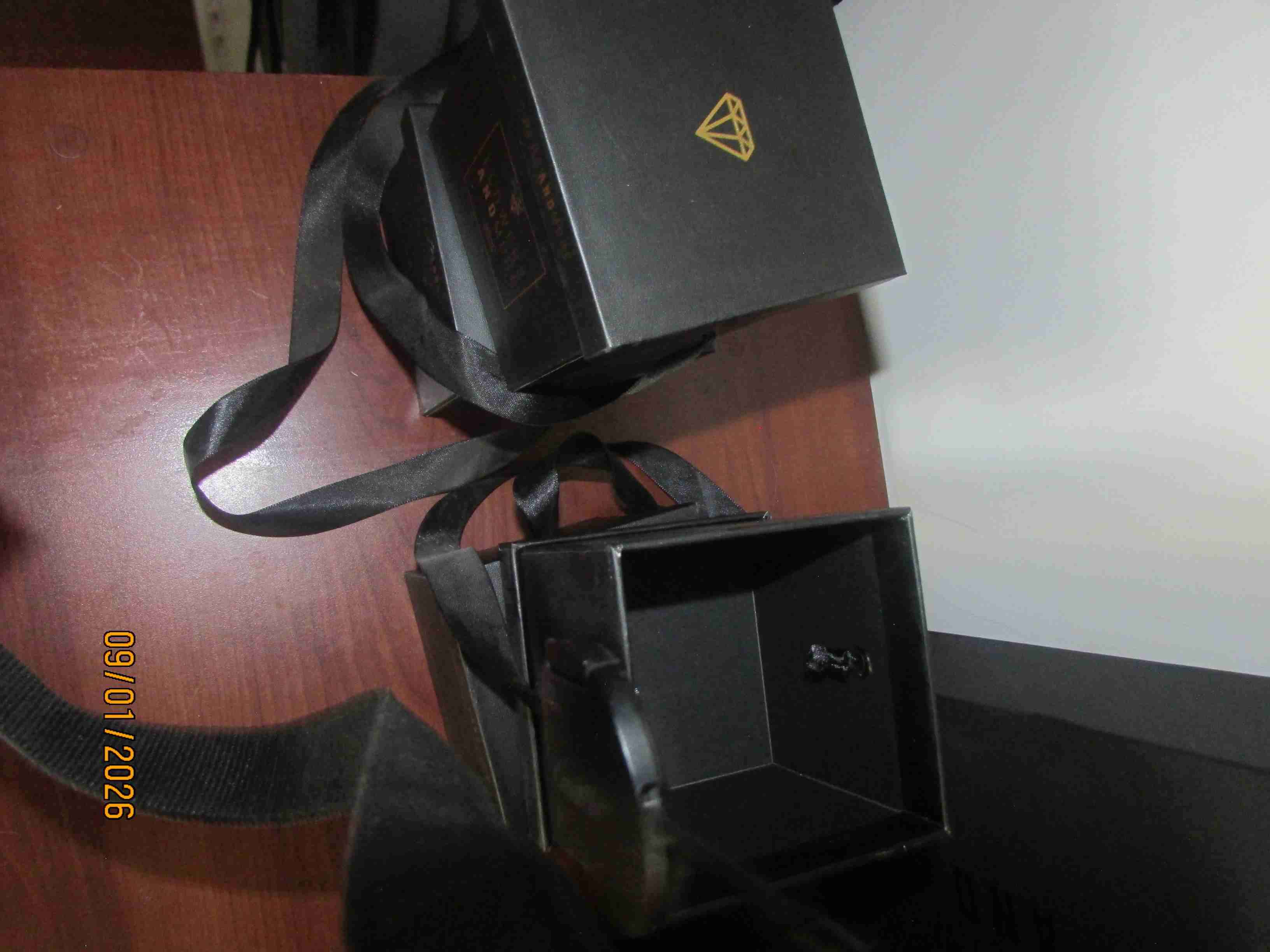 Cajas negras  pequeñas para regalo - miniatura 4