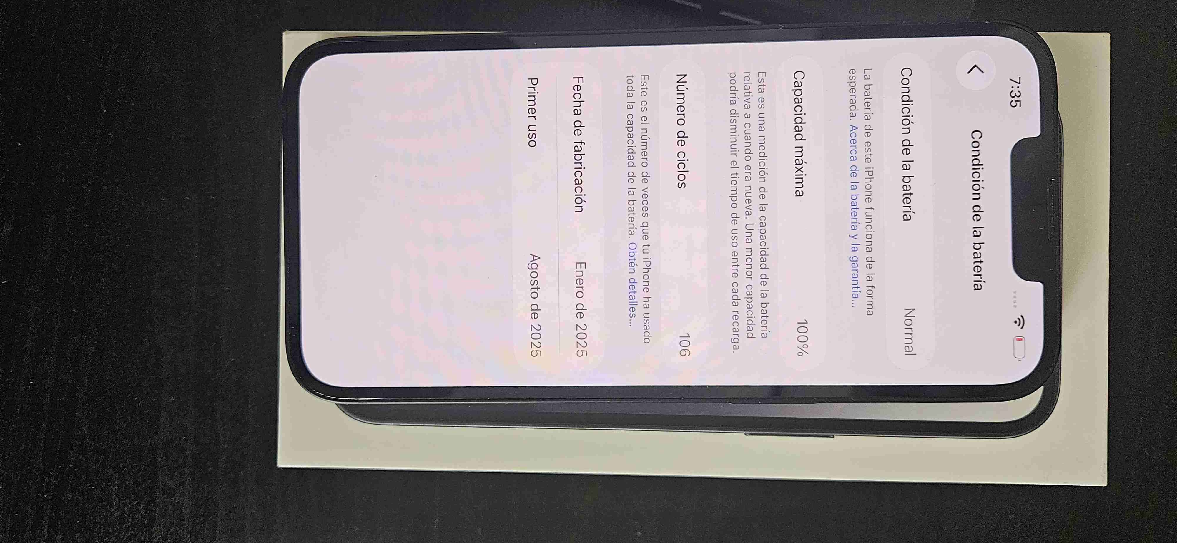 iPhone 16e con 100% de bateria - miniatura 3