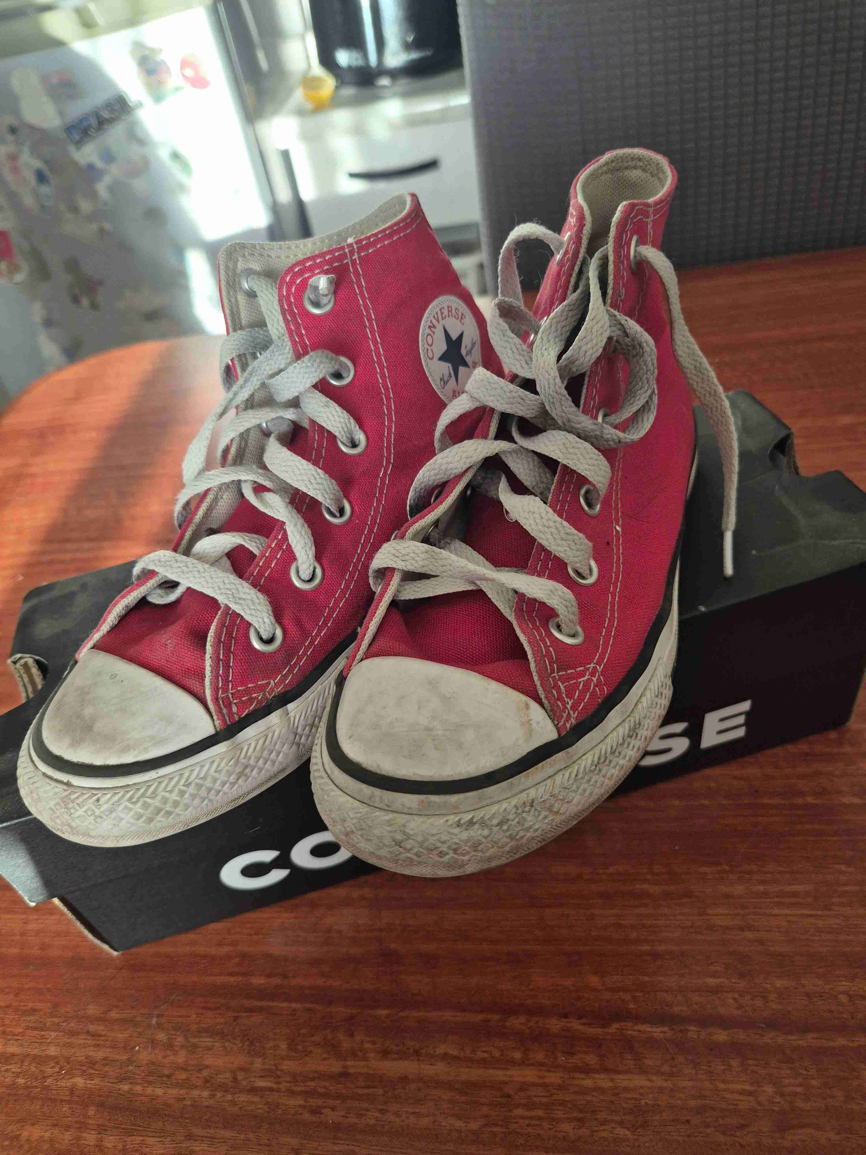 Zapatilla Converse roja clásica - miniatura 2