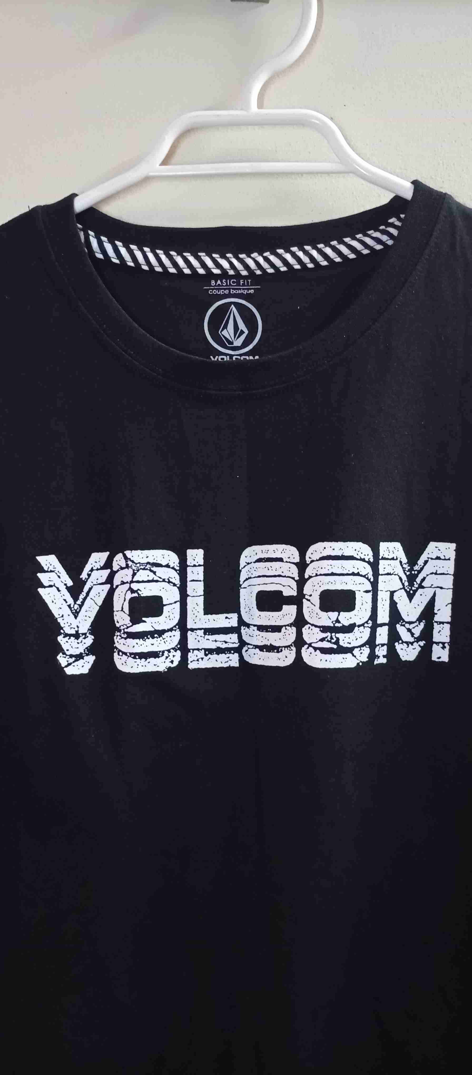 Polera negra Volcom estampada - miniatura 2