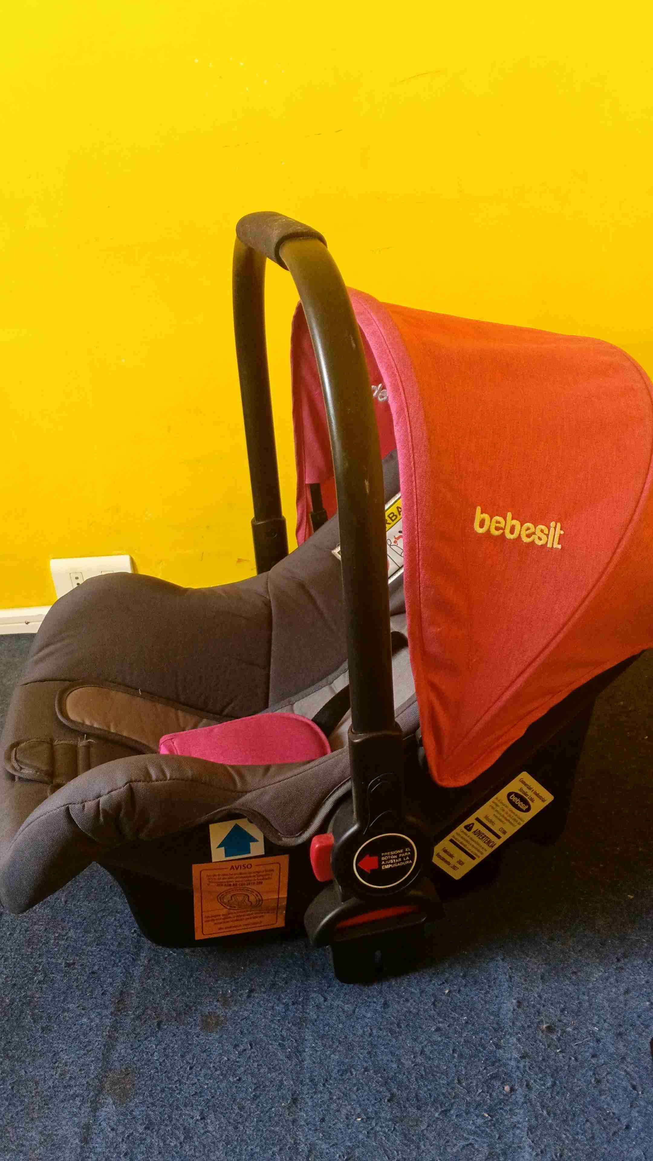 Silla de auto para bebé Bebesit - miniatura 2