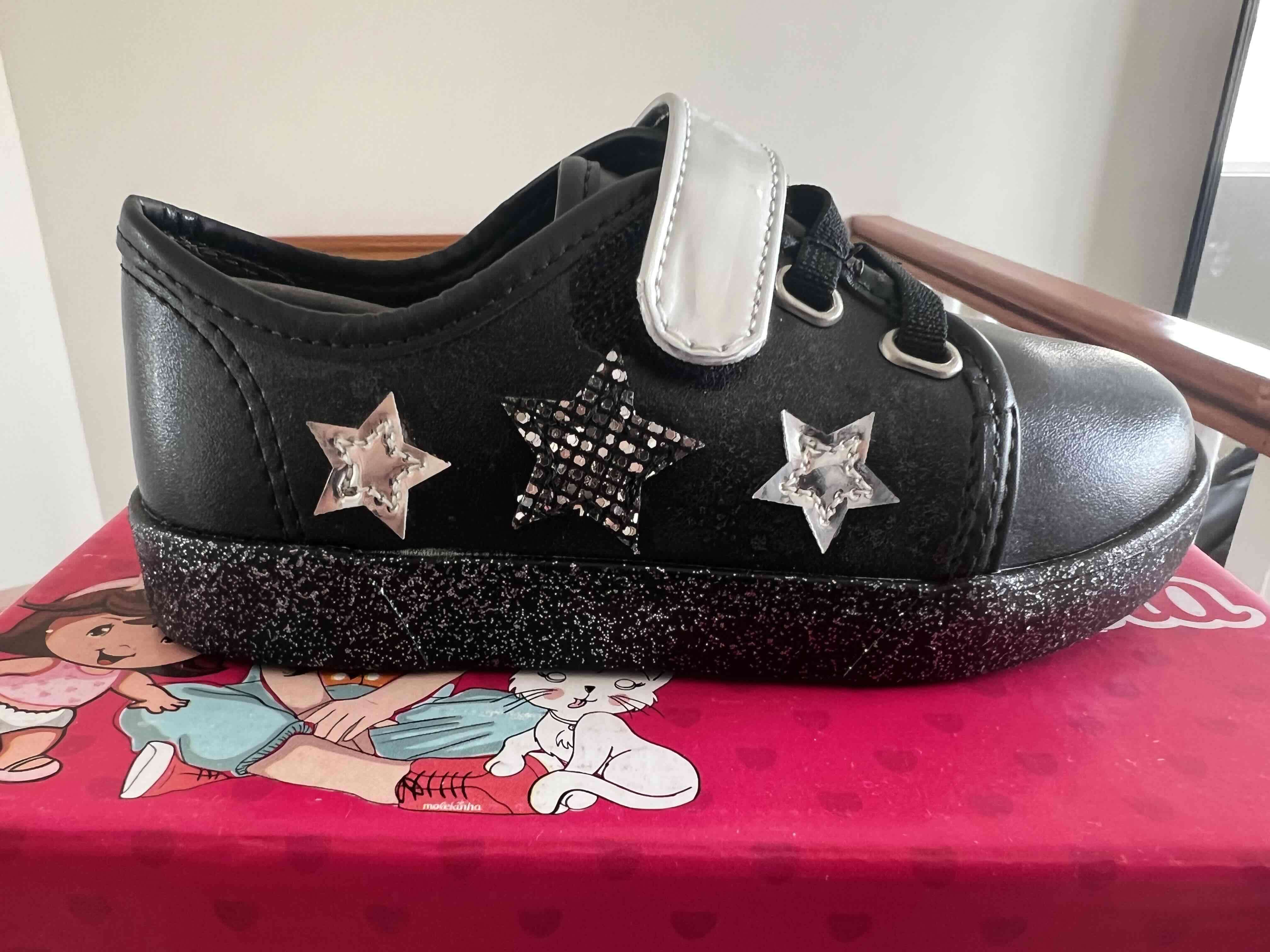 Zapato negro infantil con velcro - miniatura 2
