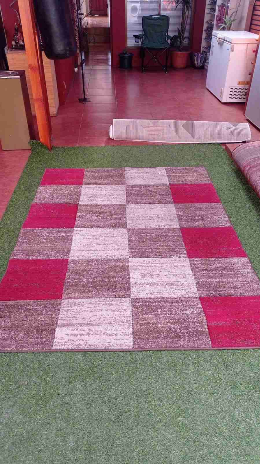 Alfombra geométrica multicolor - miniatura 2